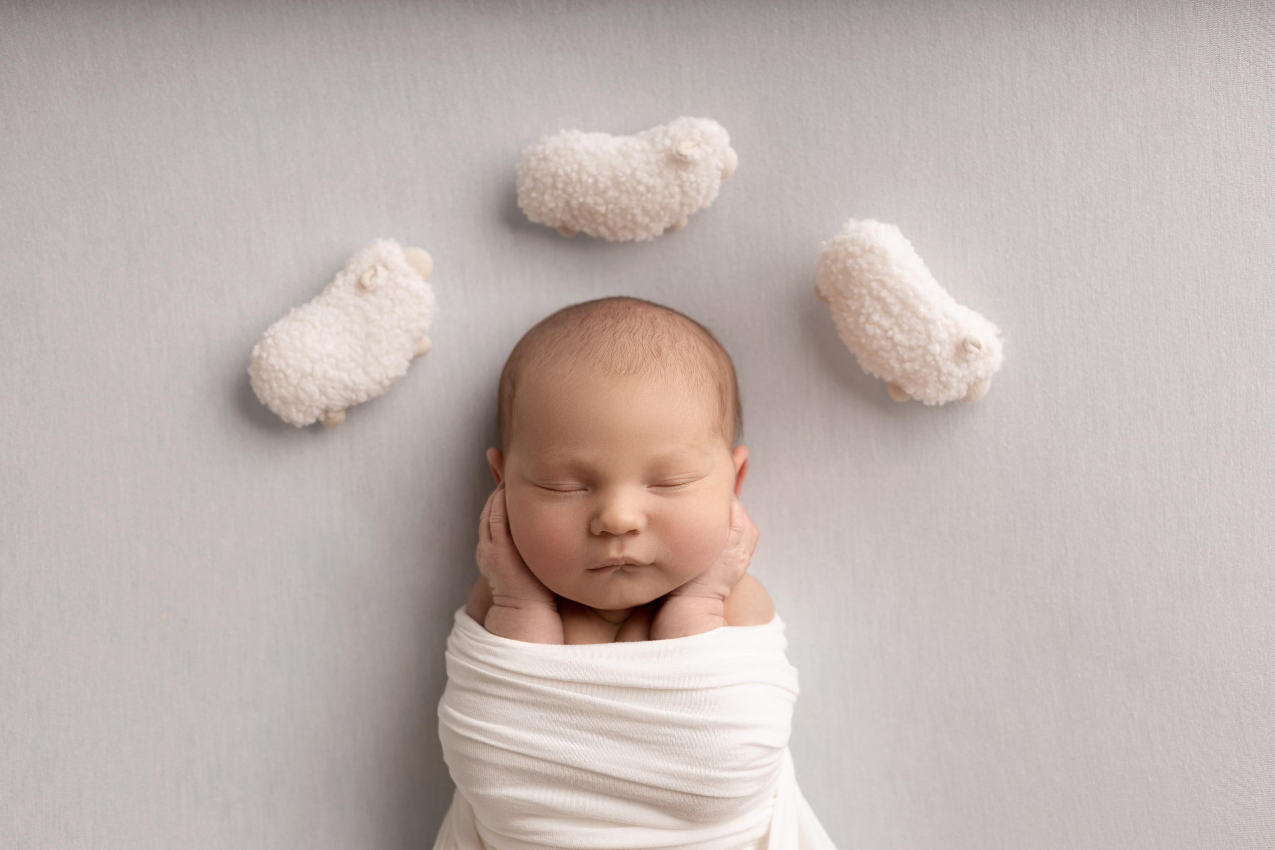 Ньюборн. Фотограф уникального направления ньюборн в Москве Екатерина Буценина