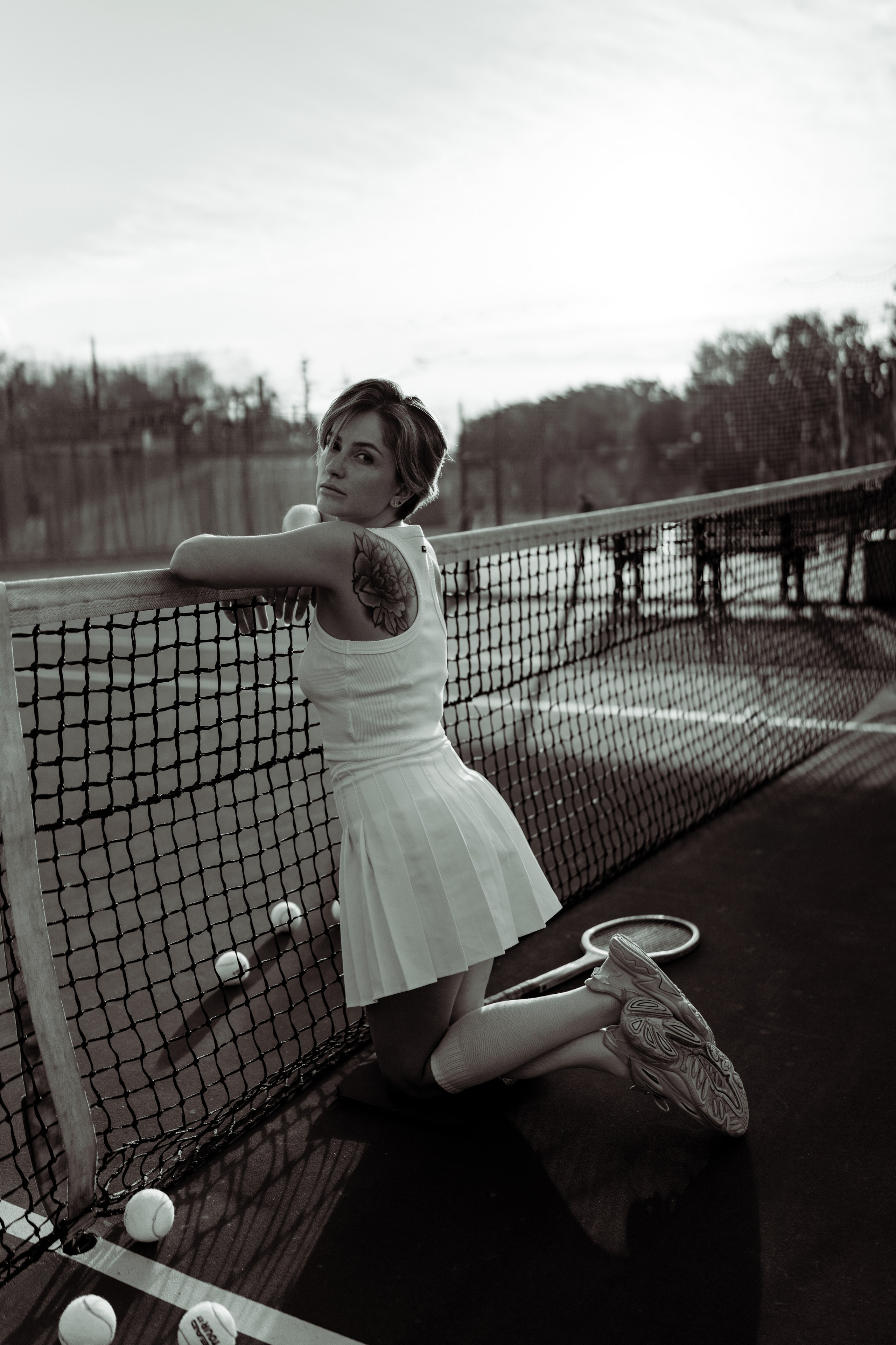 Фотосессия на тенисном корте для девушки. Репортажный фотограф Москва Сергей Дружинин