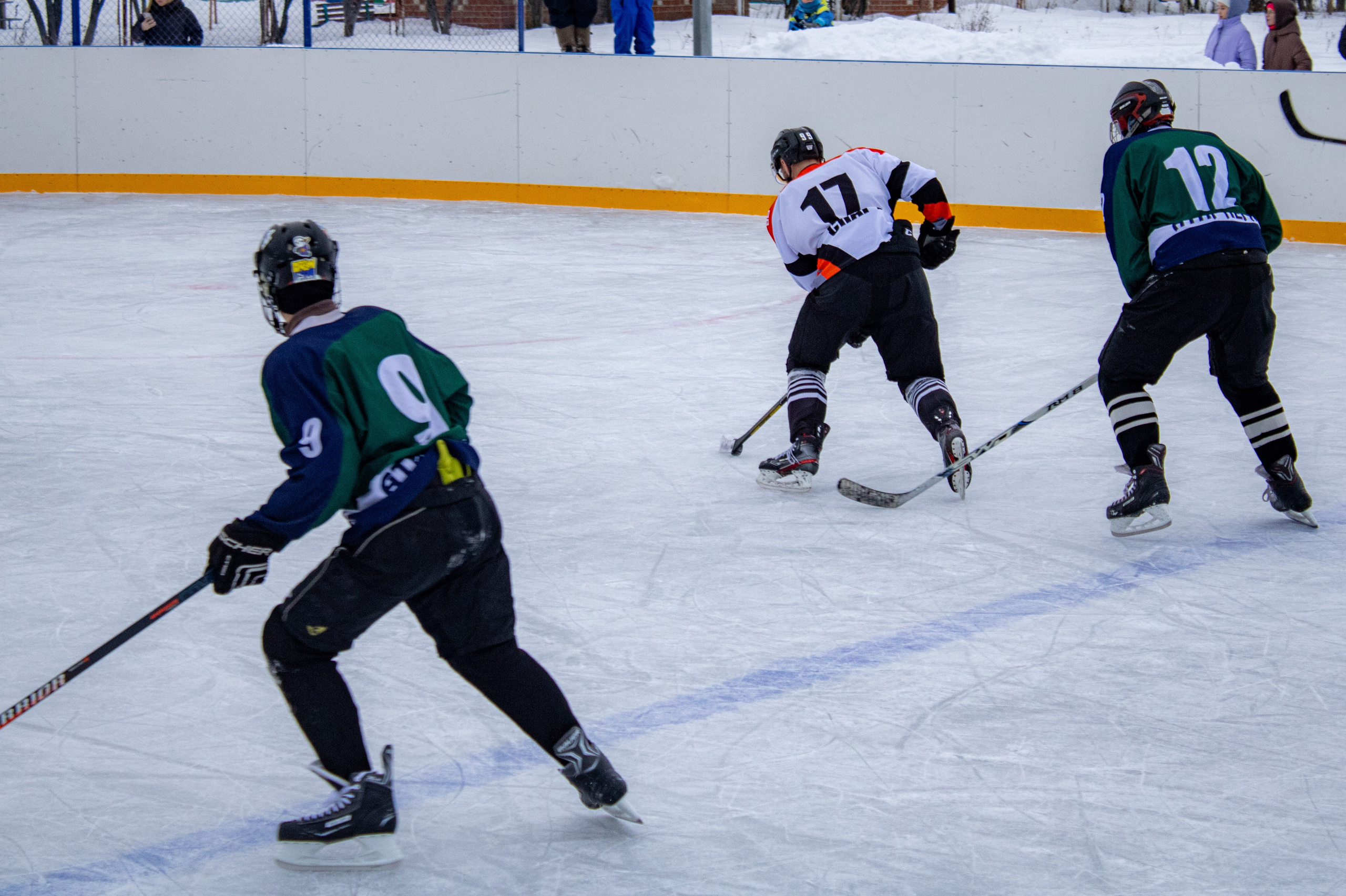 Хоккей г.п Атиг-г.Нижние Серги