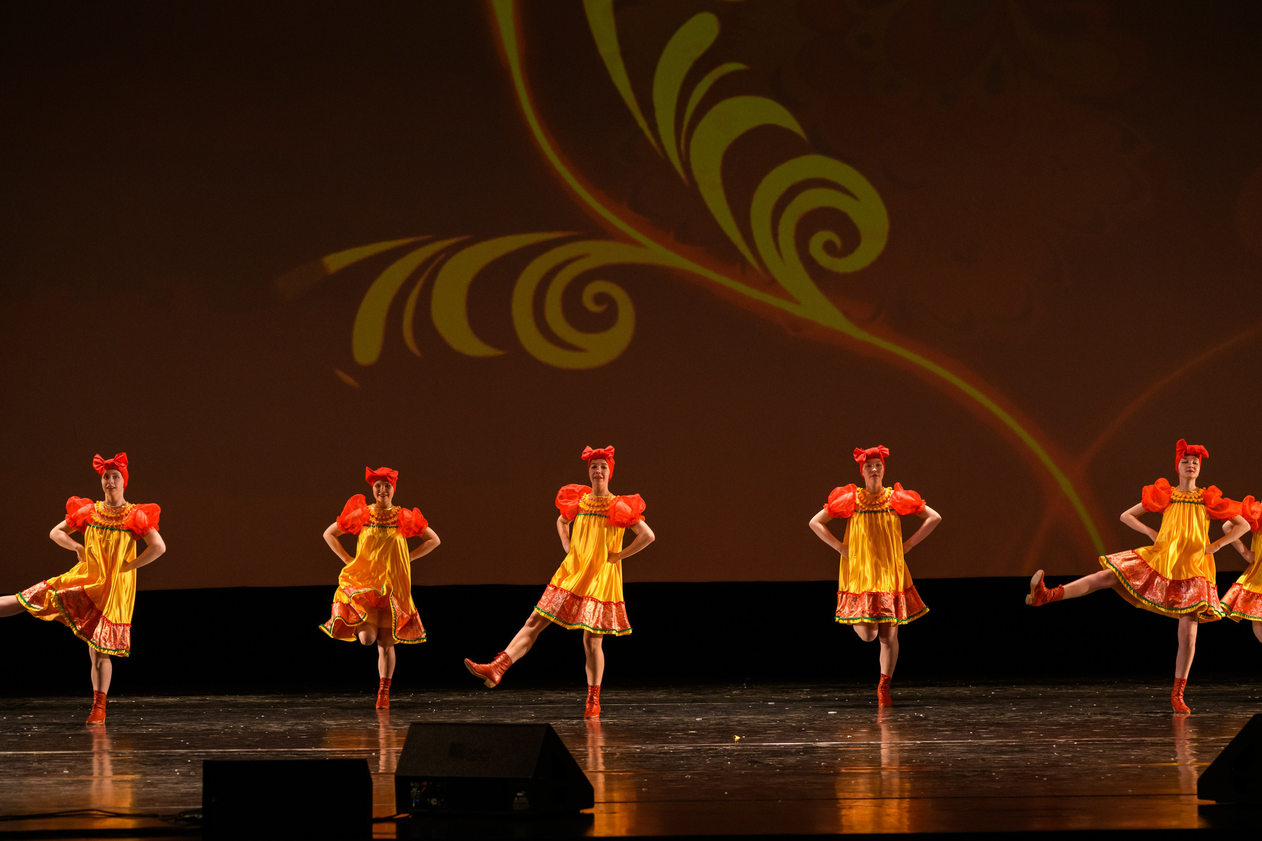 23 апреля, часть 2, БКЗ Октябрьский, г. Санкт-Петербург. Золотое яблочко