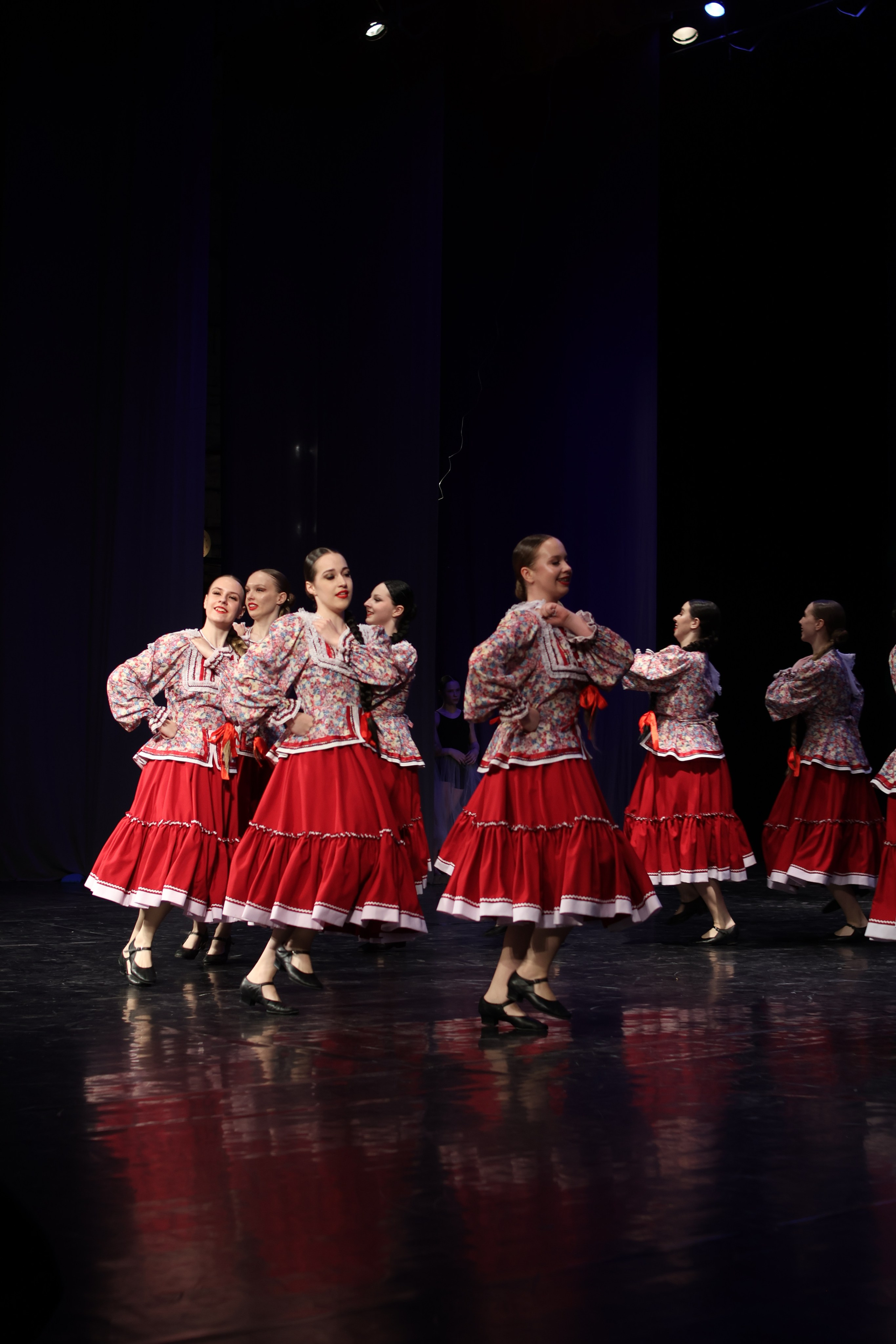 13 апреля, г. Томск. Золотое яблочко