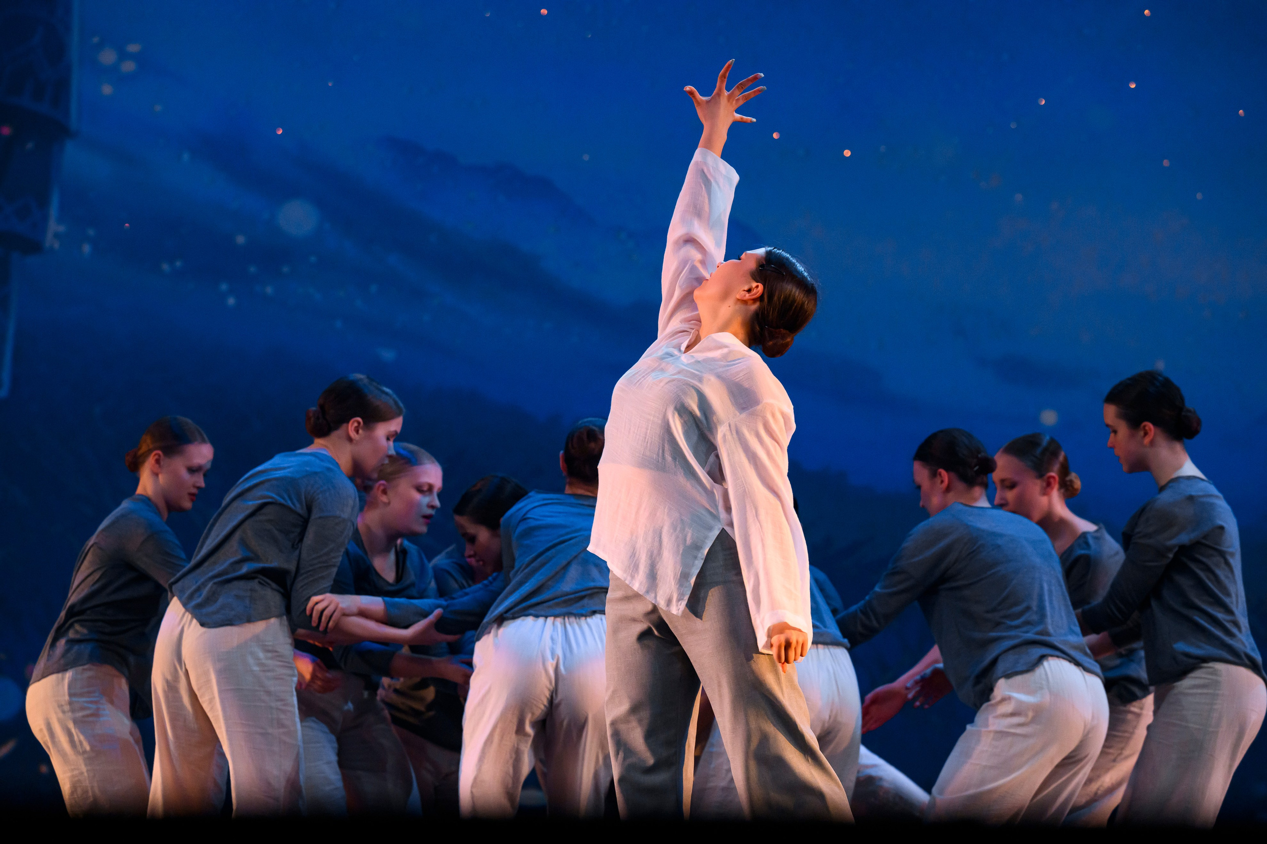 23 апреля, часть 1, БКЗ Октябрьский, г. Санкт-Петербург. Золотое яблочко