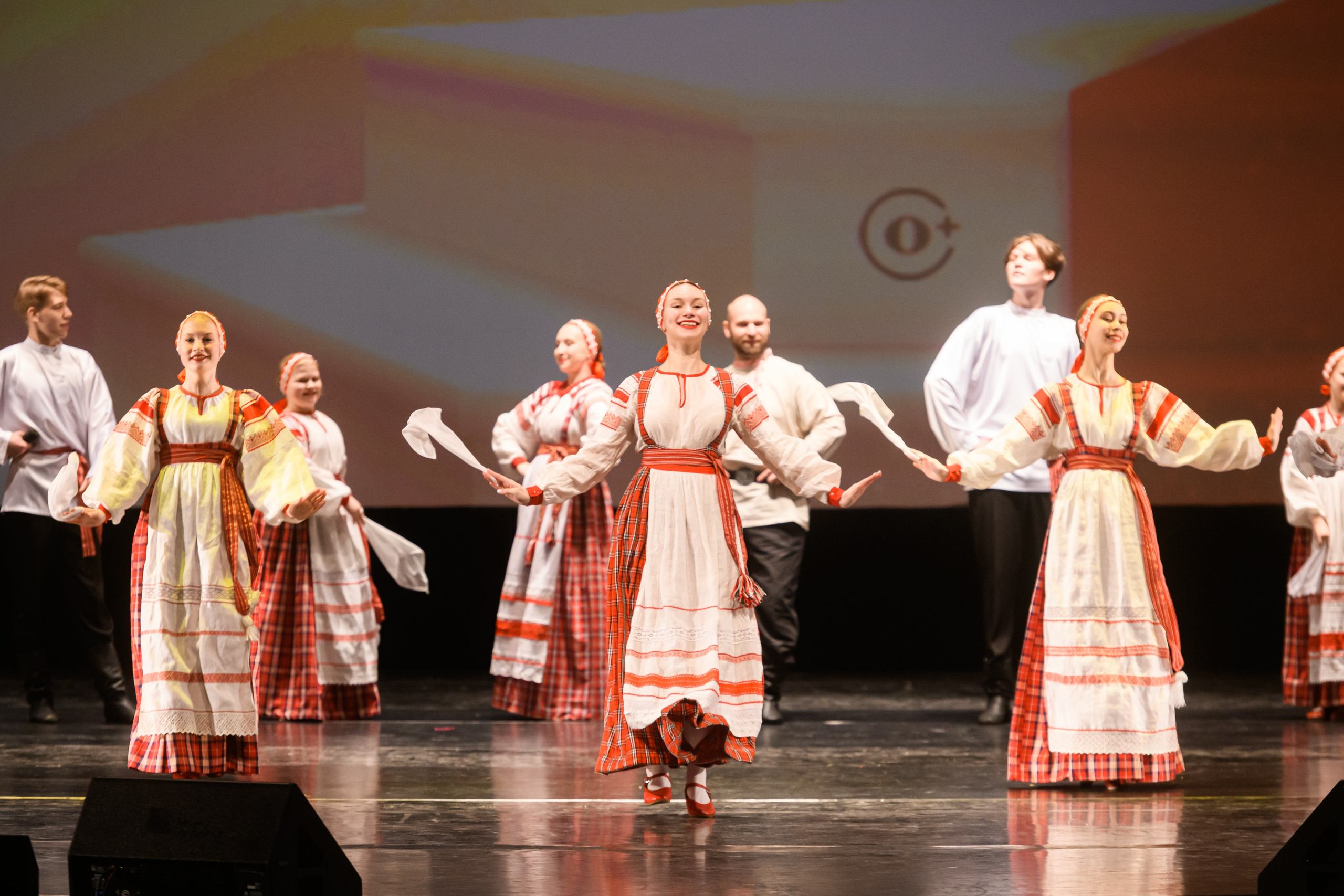 23 апреля, часть 1, БКЗ Октябрьский, г. Санкт-Петербург. Золотое яблочко