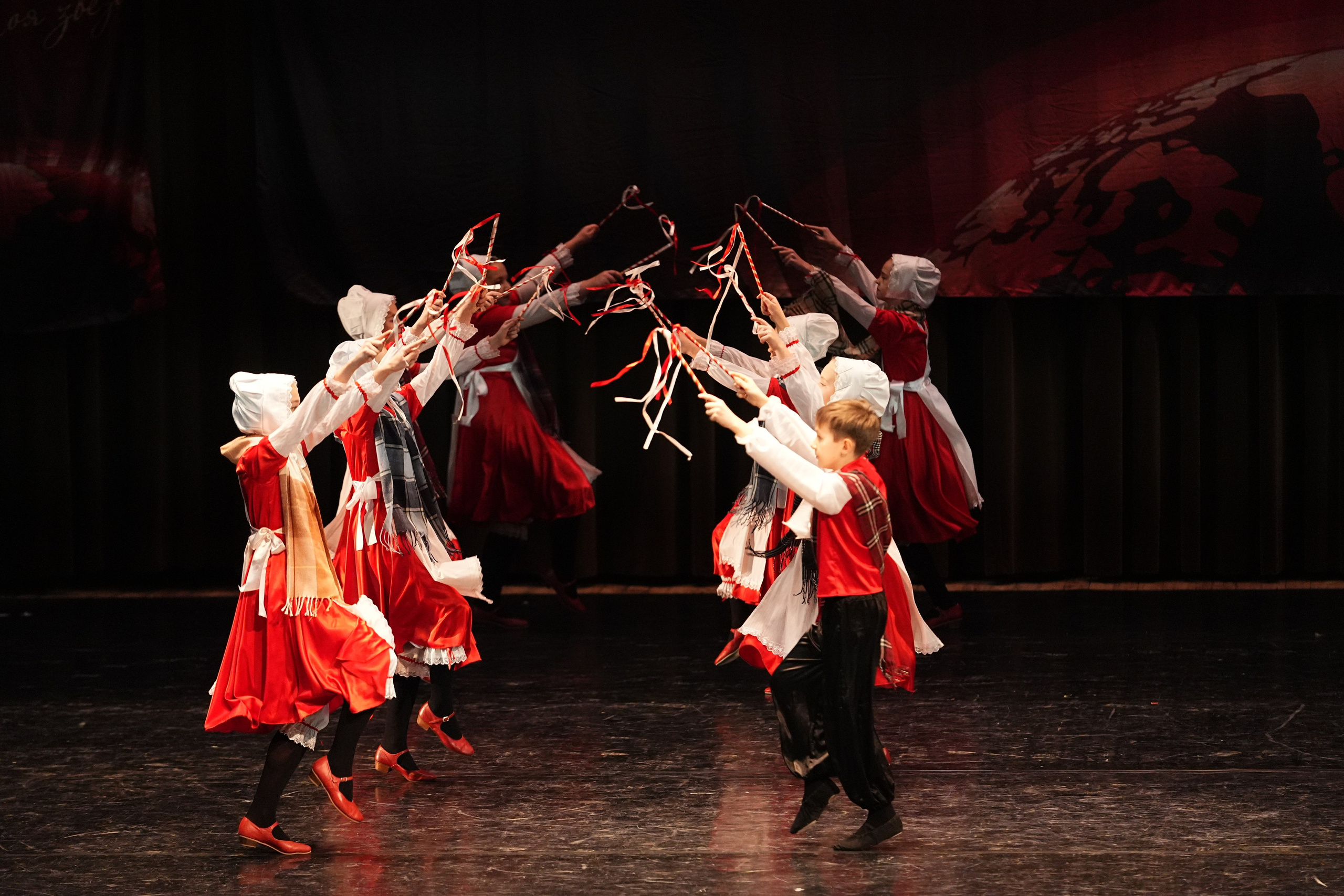 7 декабря, блок 1, г. Москва. Золотое яблочко