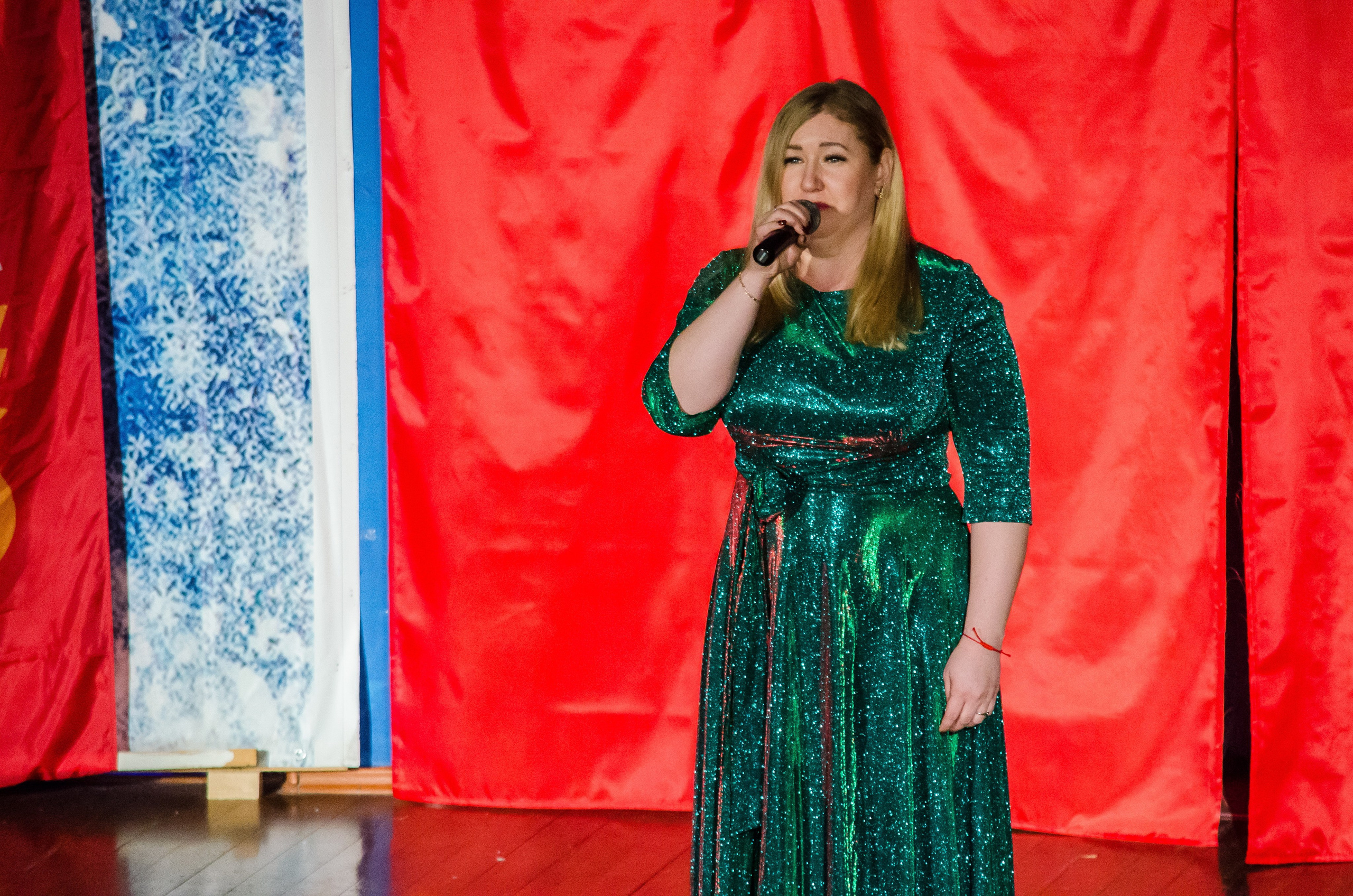 14 декабря, г. Омск. Золотое яблочко