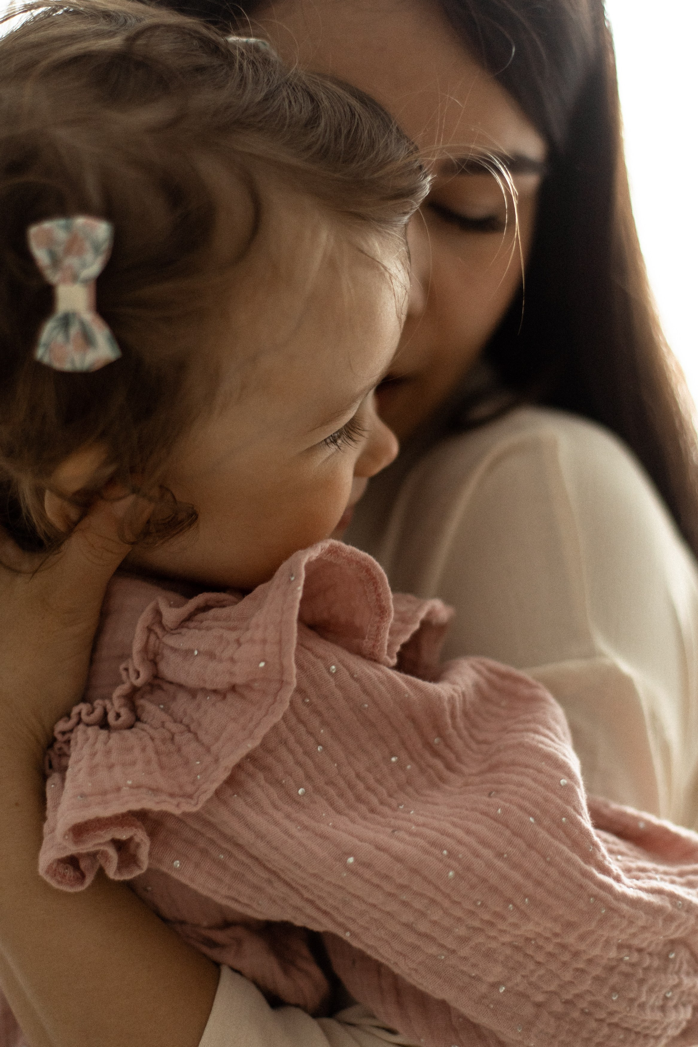 Домашняя фотосессия мама и дочка. Семейный фотограф Челябинск