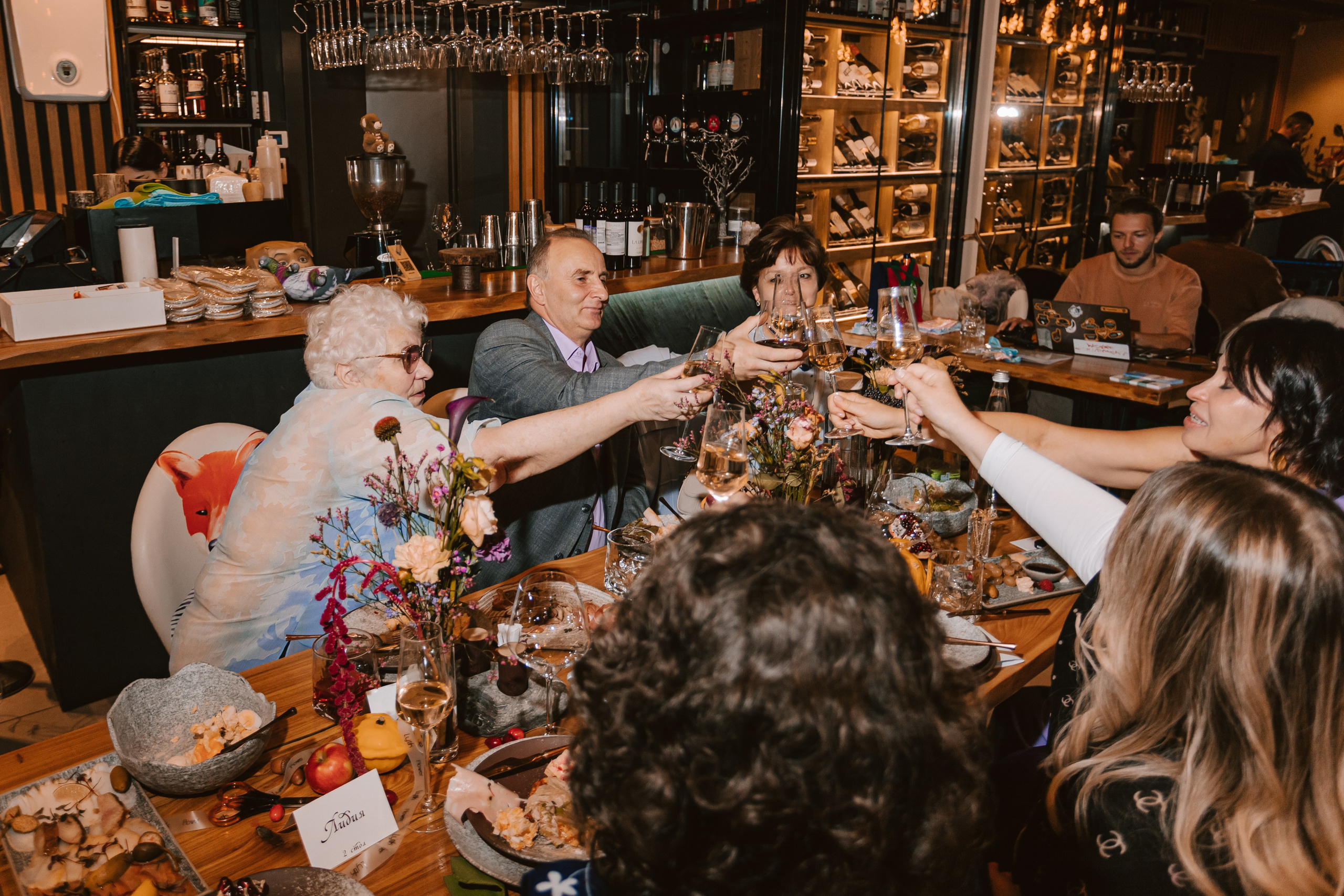 ЛЮБОВЬ В ЗОЛОТЕ