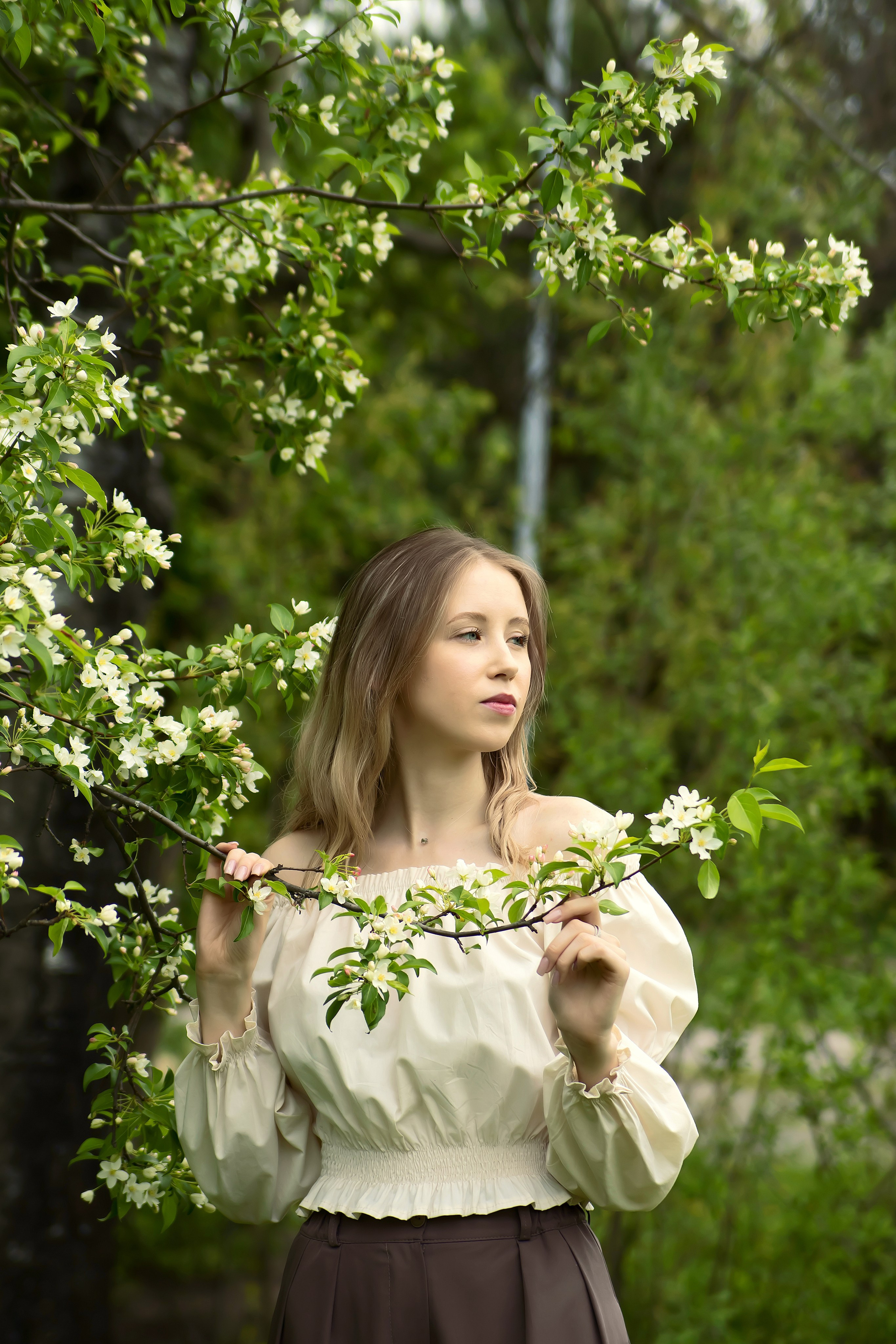 Индивидуальная фотосессия на цветении. Детский и семейный фотограф Кемерово Антонина Семеркова!