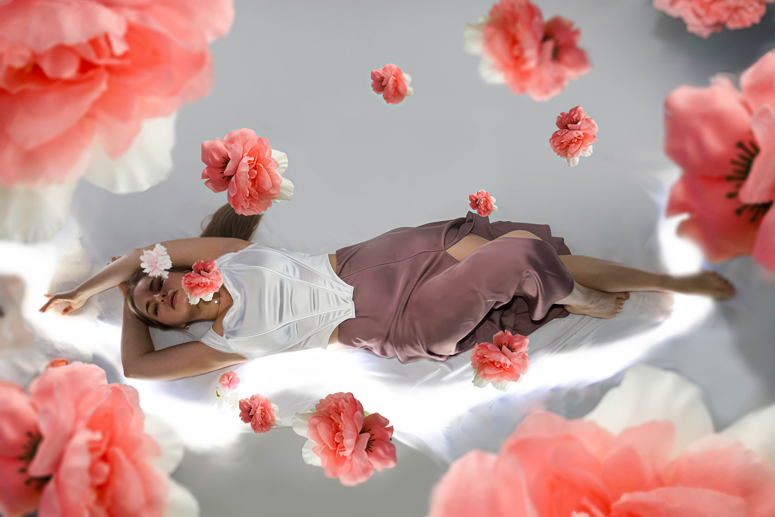 фотосессия с цветами женская фотосессия девушка в цветах девушкавцветах #гортензия #саратов #фотографсаратов #елизаветабелова #красота #нежность #весна #лето #фотосессия