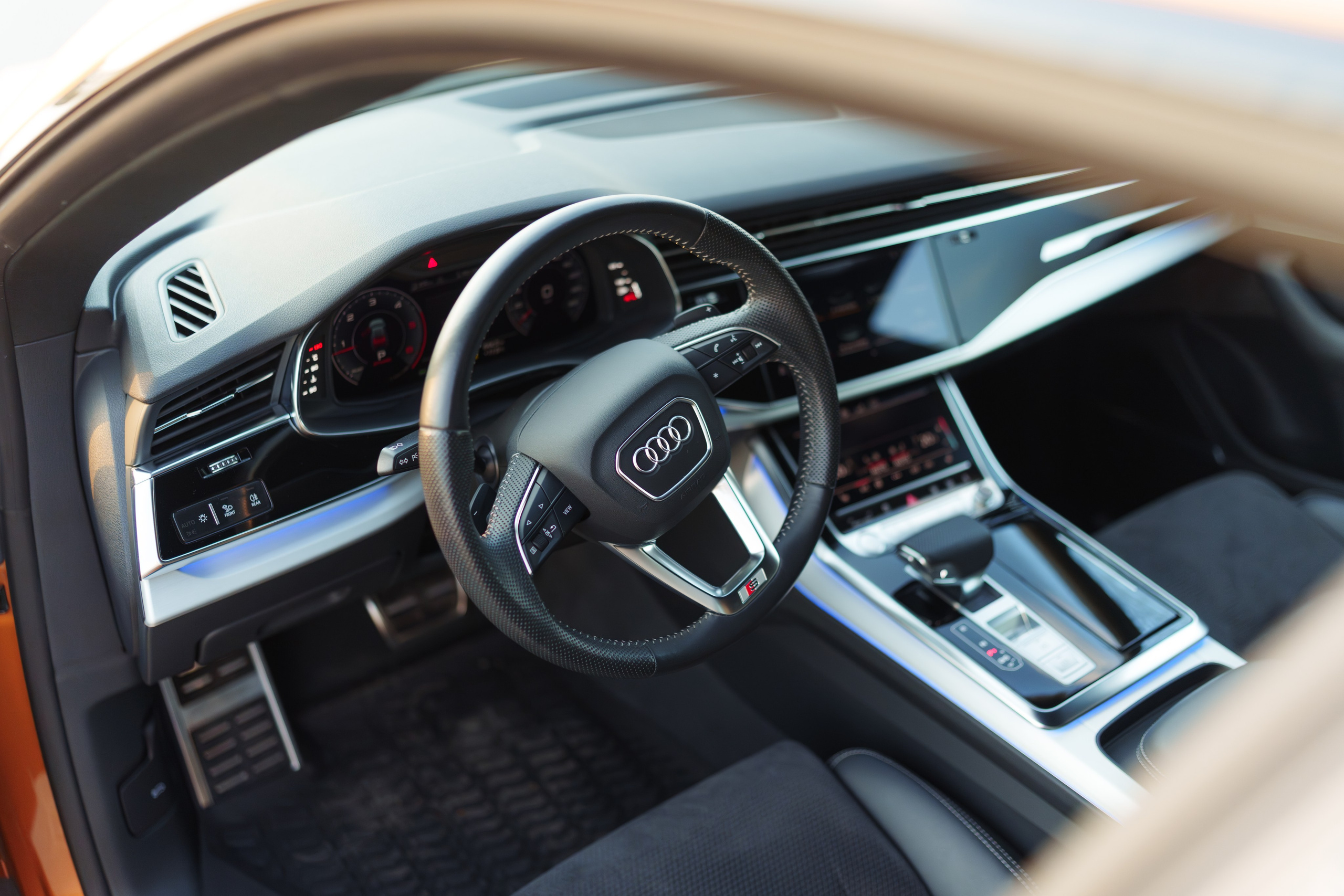 Audi Q8. Фотограф в СПБ Алмаз Камаев