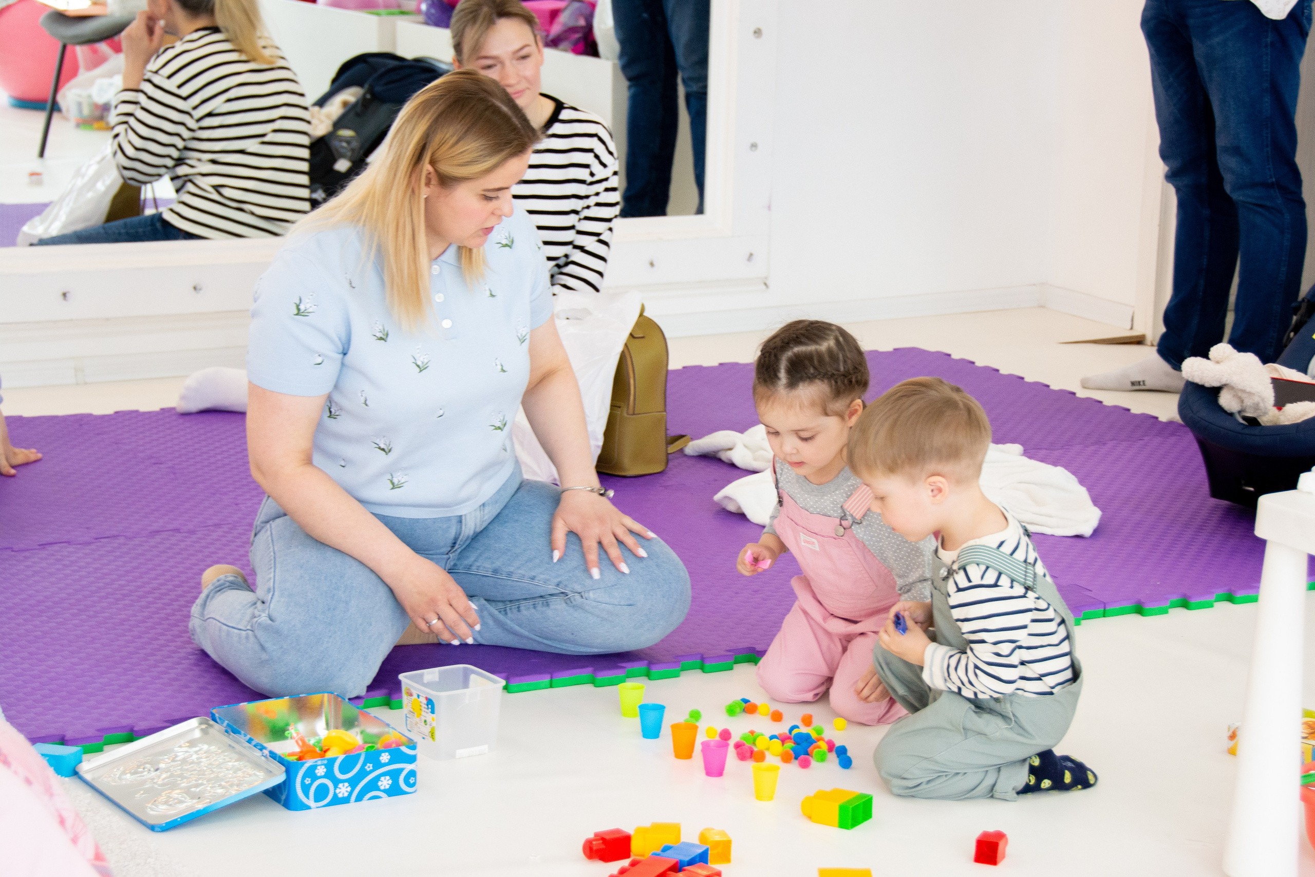 Посиделки мамочек. 9 месяцев. Семейный и репортажный фотограф в Хабаровске Татьяна Болычева