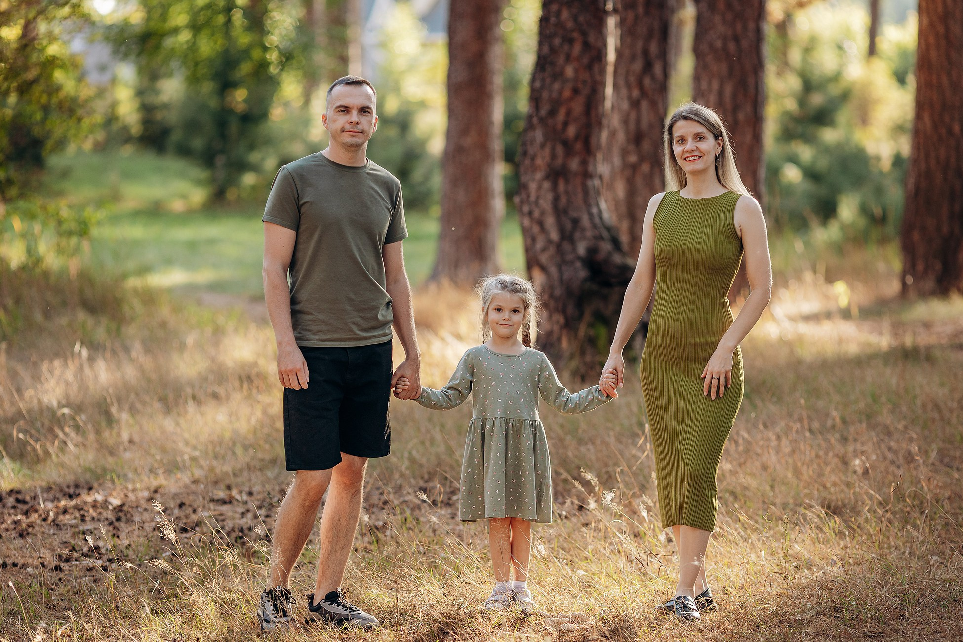 Прогулка в сосновом лесу. Семейный фотограф в Пензе Мария Левина