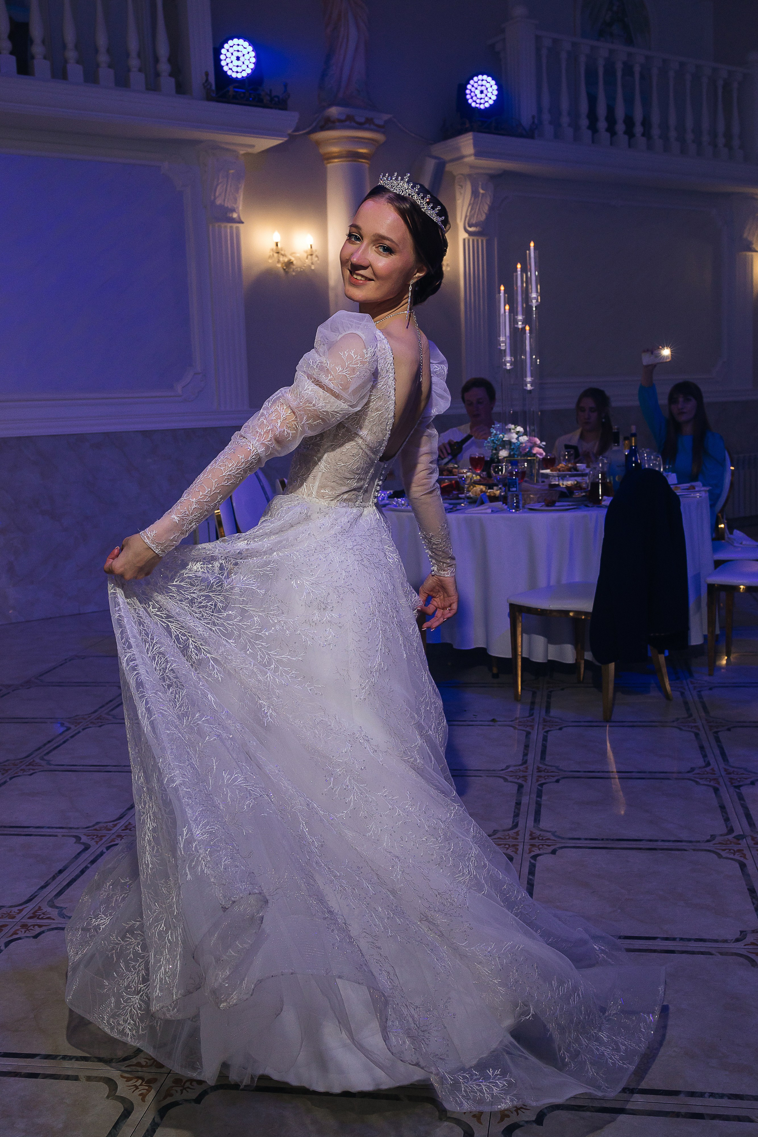 Романтическое утро невесты. Олег Сверчков | Свадебный фотограф Вологда