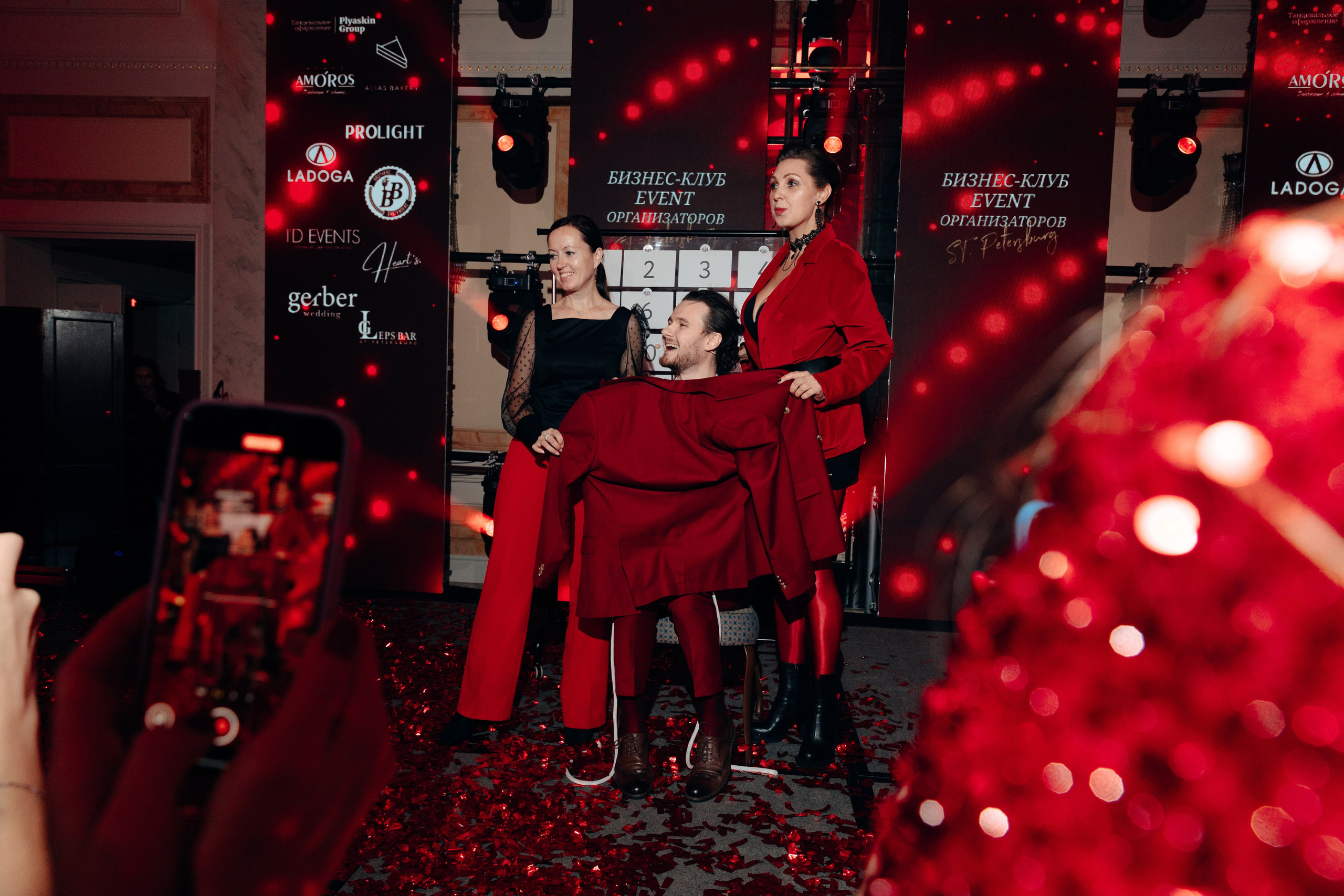 Red ball. Свадебный фотограф в Санкт-Петербурге и Москве Андрей Чернов