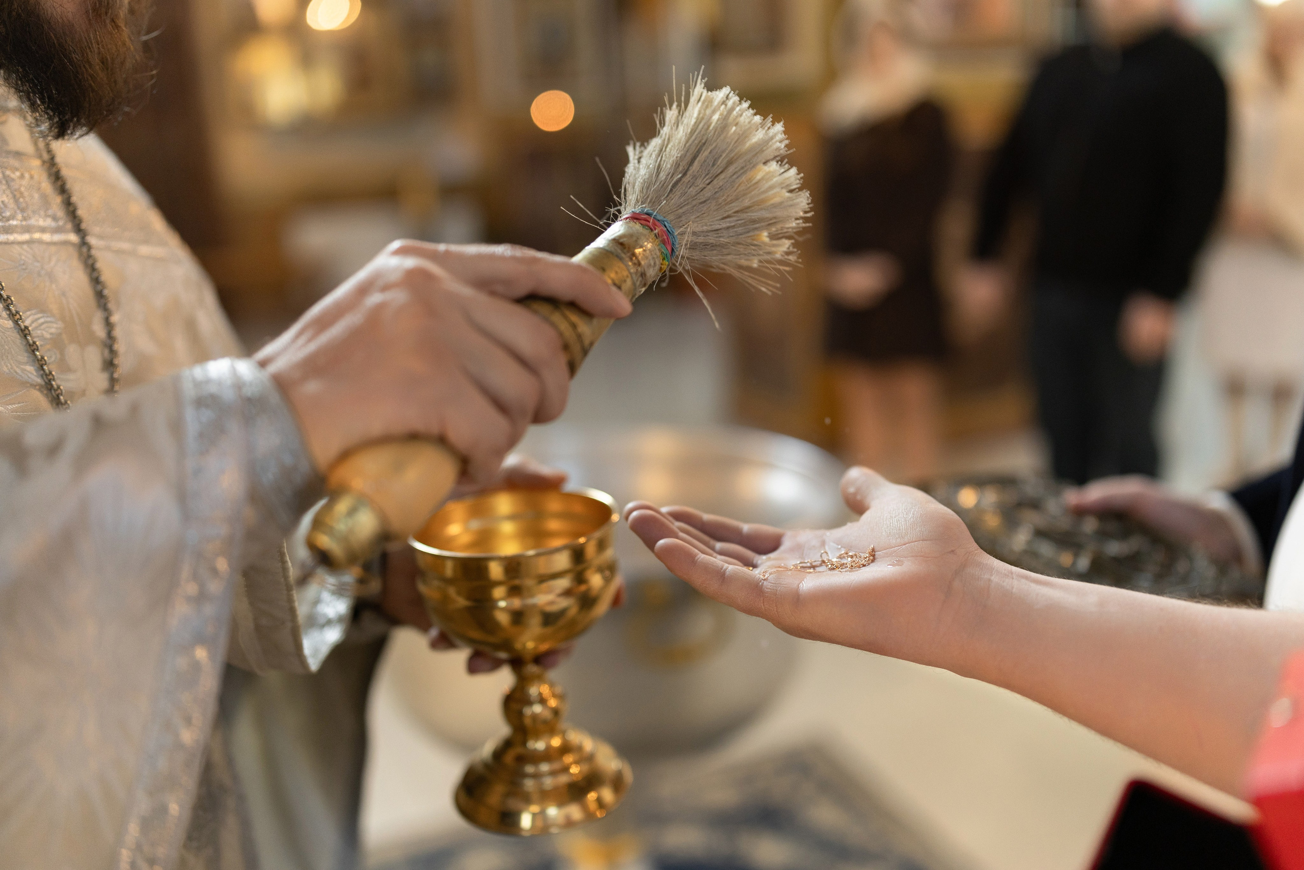 Крещение Есении в морозный и солнечный февраль. Анастасия Безуглова- свадебный фотограф в Таганроге