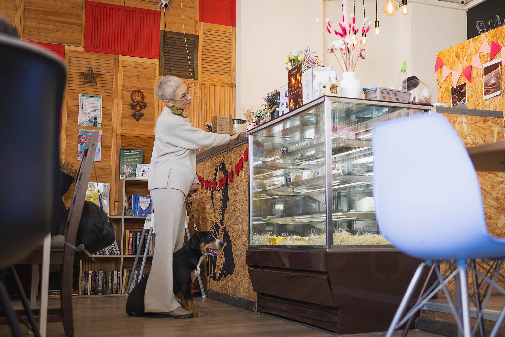 Кафе. Фотограф-анималист Александра Шеремет