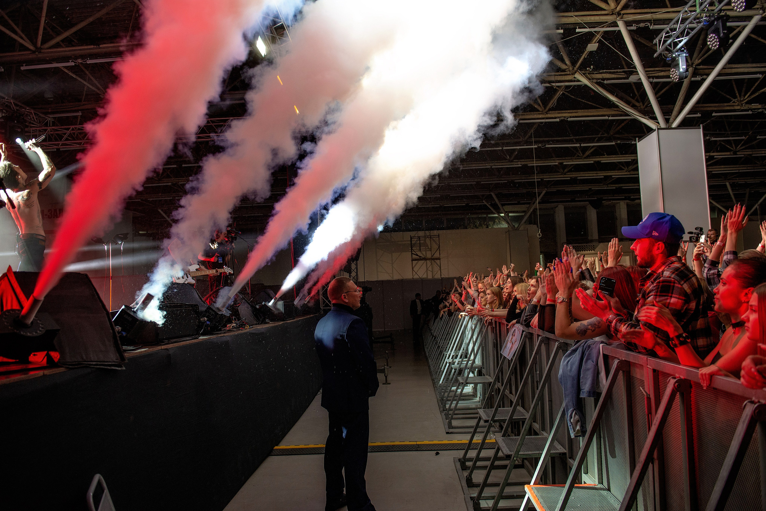 Концерт Хolidayboy. Школьный, фэшн фотограф в Тюмени и в России Ирина Королева