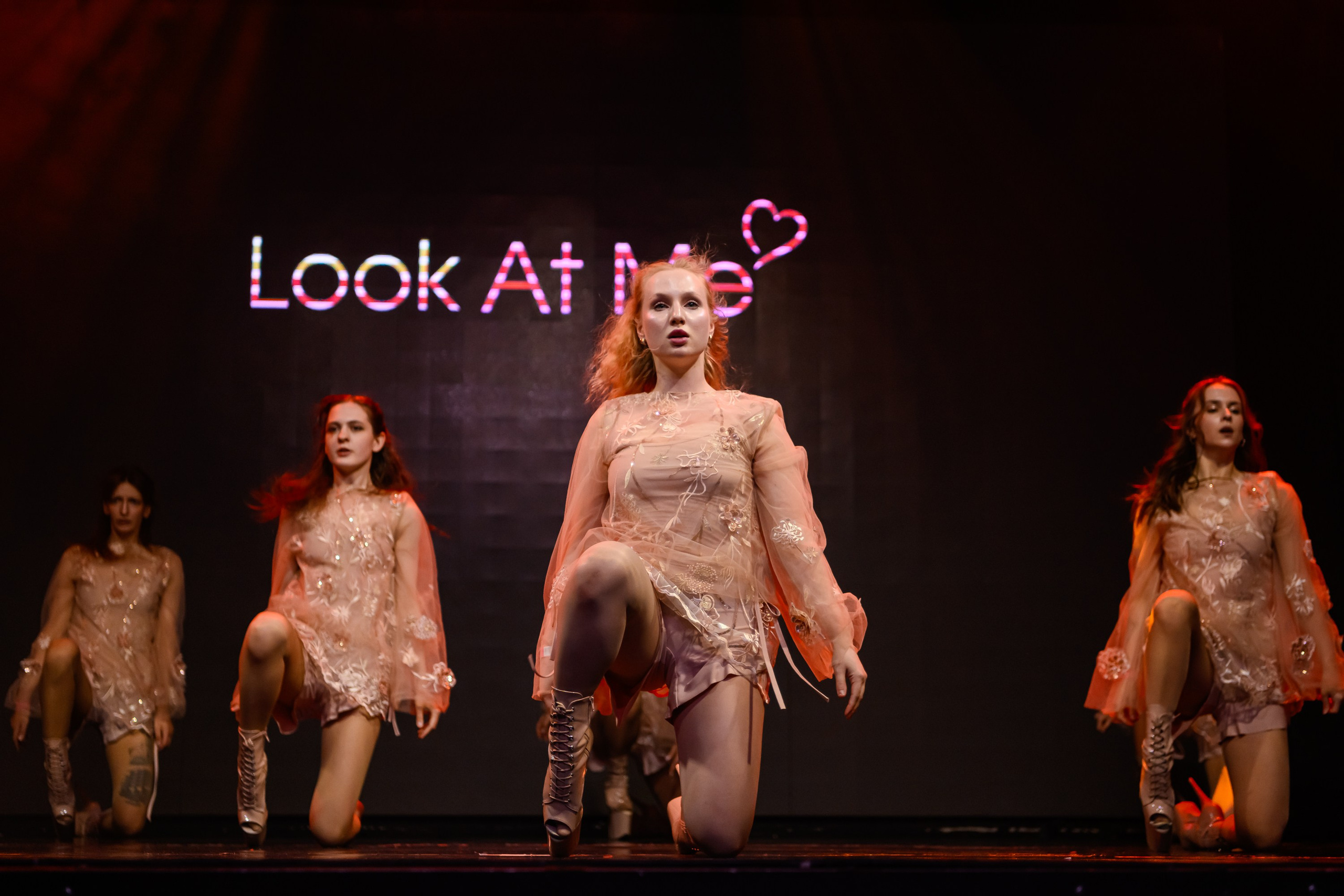 Look at me. Репортажный фотограф в Санкт-Петербурге Алексеева Дарья