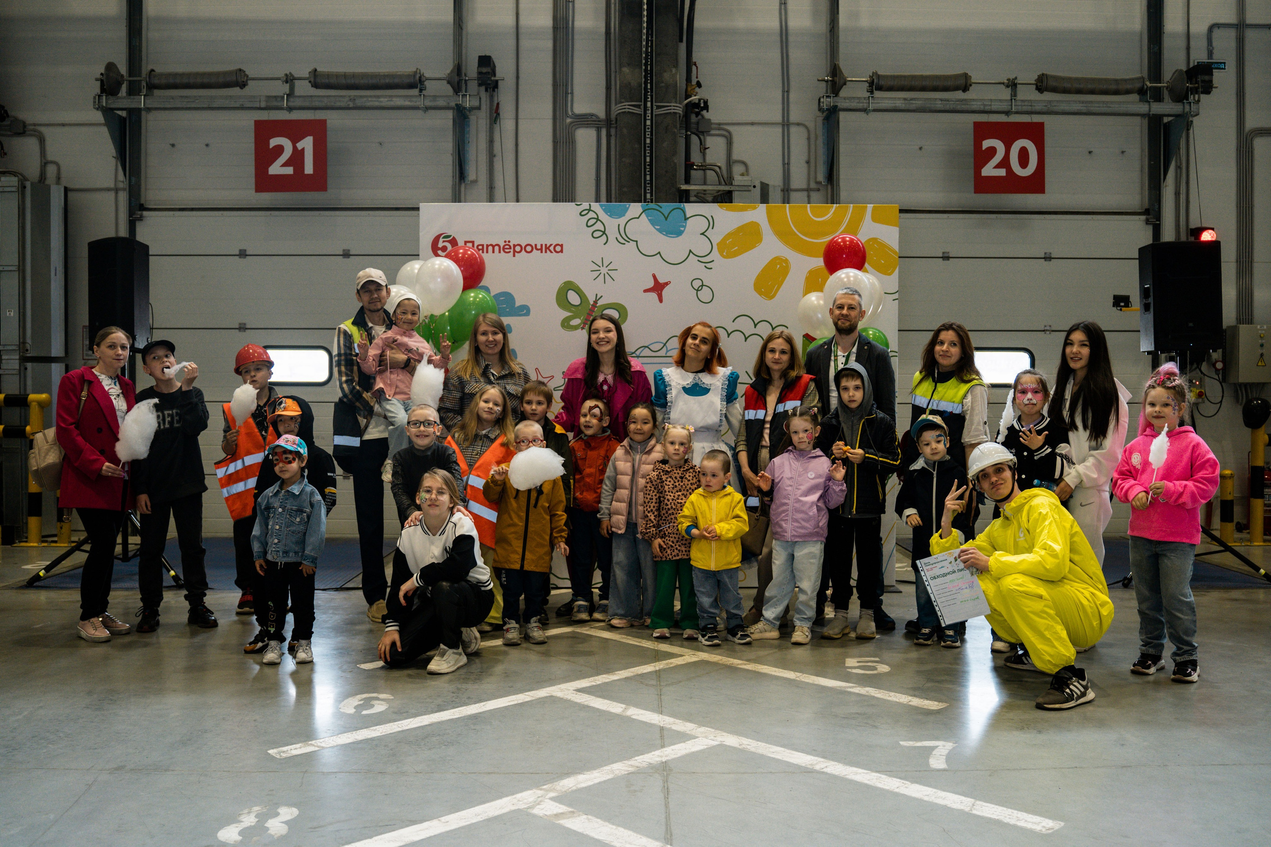 День детей в Пятерочке. Видеограф и Фотограф в Челябинске Ксения и Владимир Рюмины