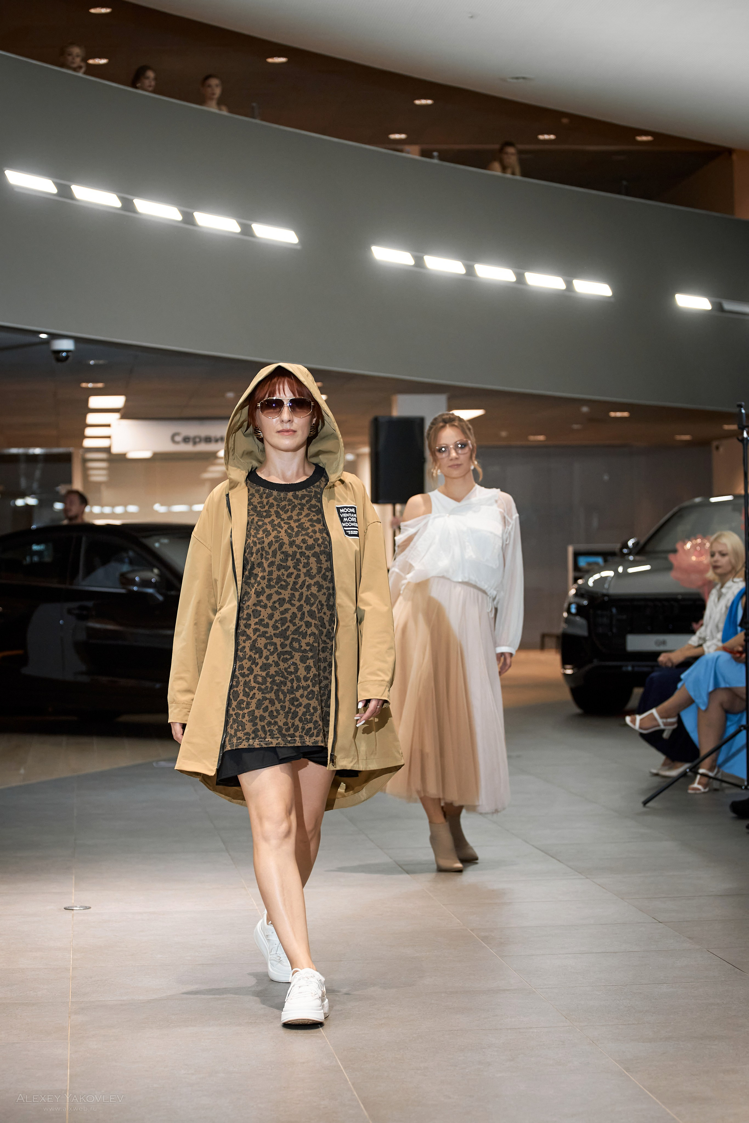 Модный показ PRE-FALL модельной школы Modeling+. Фотограф Алексей Яковлев