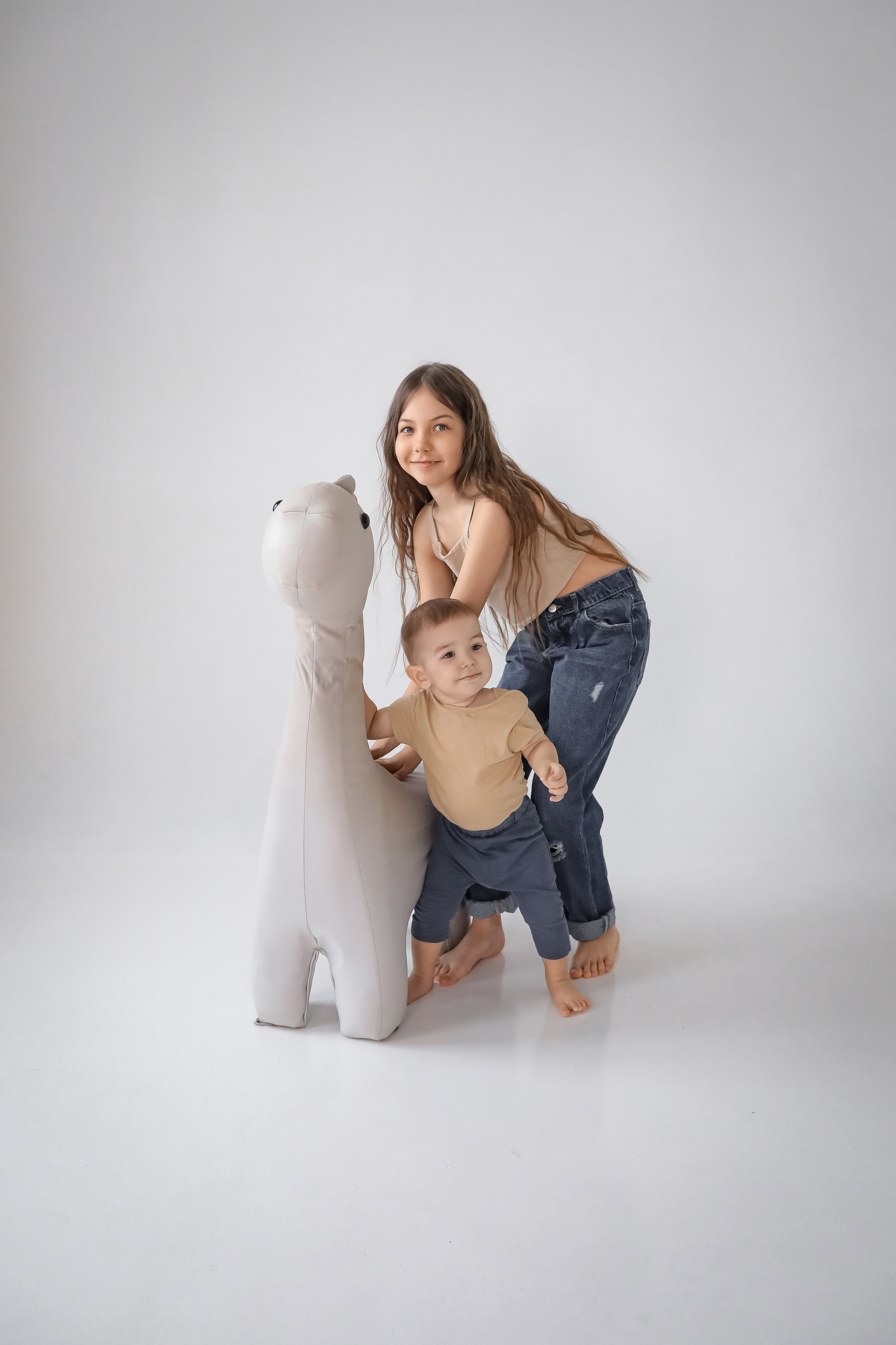 Василиса, Александр, Алена и Тимофей. Фотограф г. Хабаровск. Семейные и индивидуальные съёмки