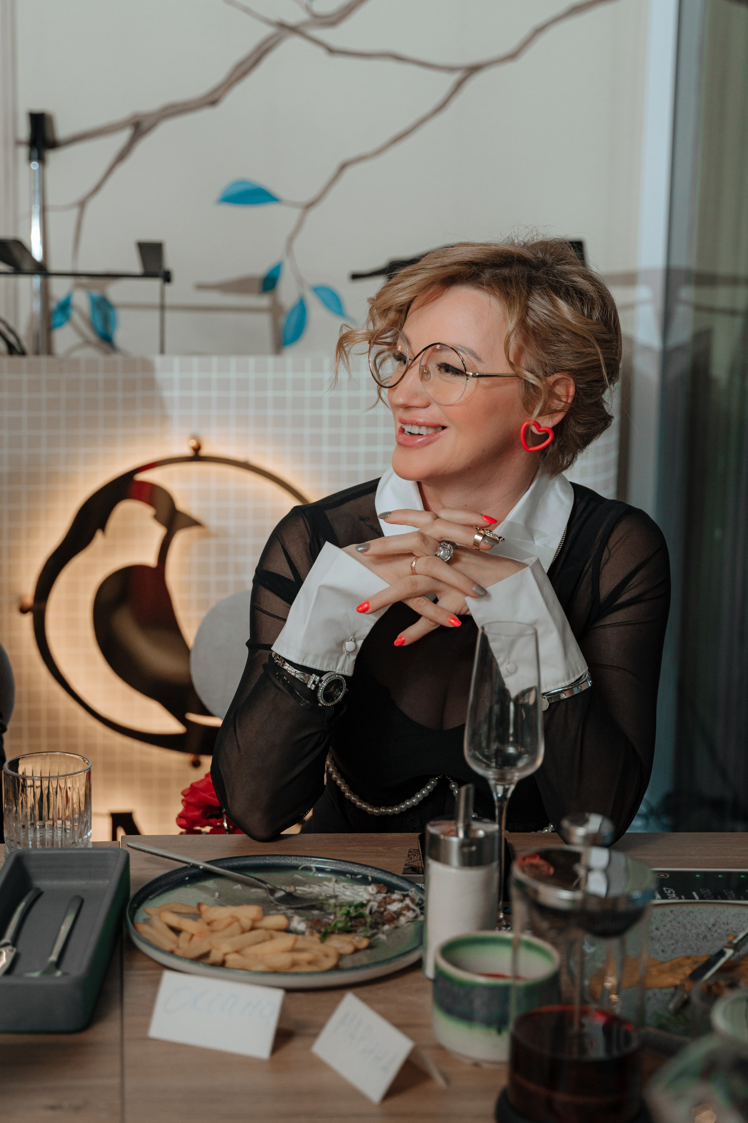 Мафия. Бар FINCH. ЖЕНСКИЙ КЛУБ LAXMI. Портретный фотограф в Санкт-Петербурге Дмитриева Наталия