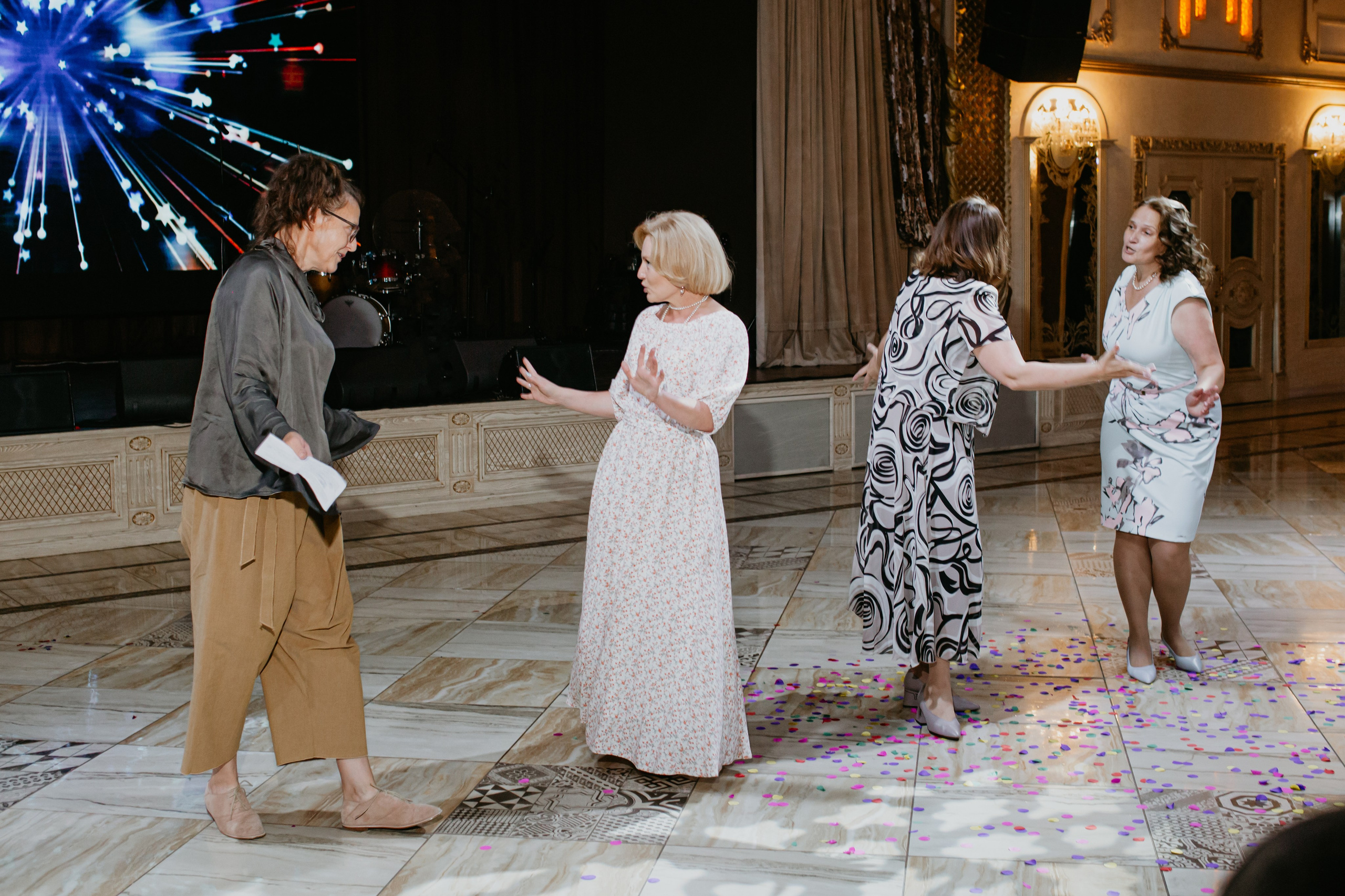 Выпускной. 11 лицей. Фотограф в Челябинске Ополихина Анна