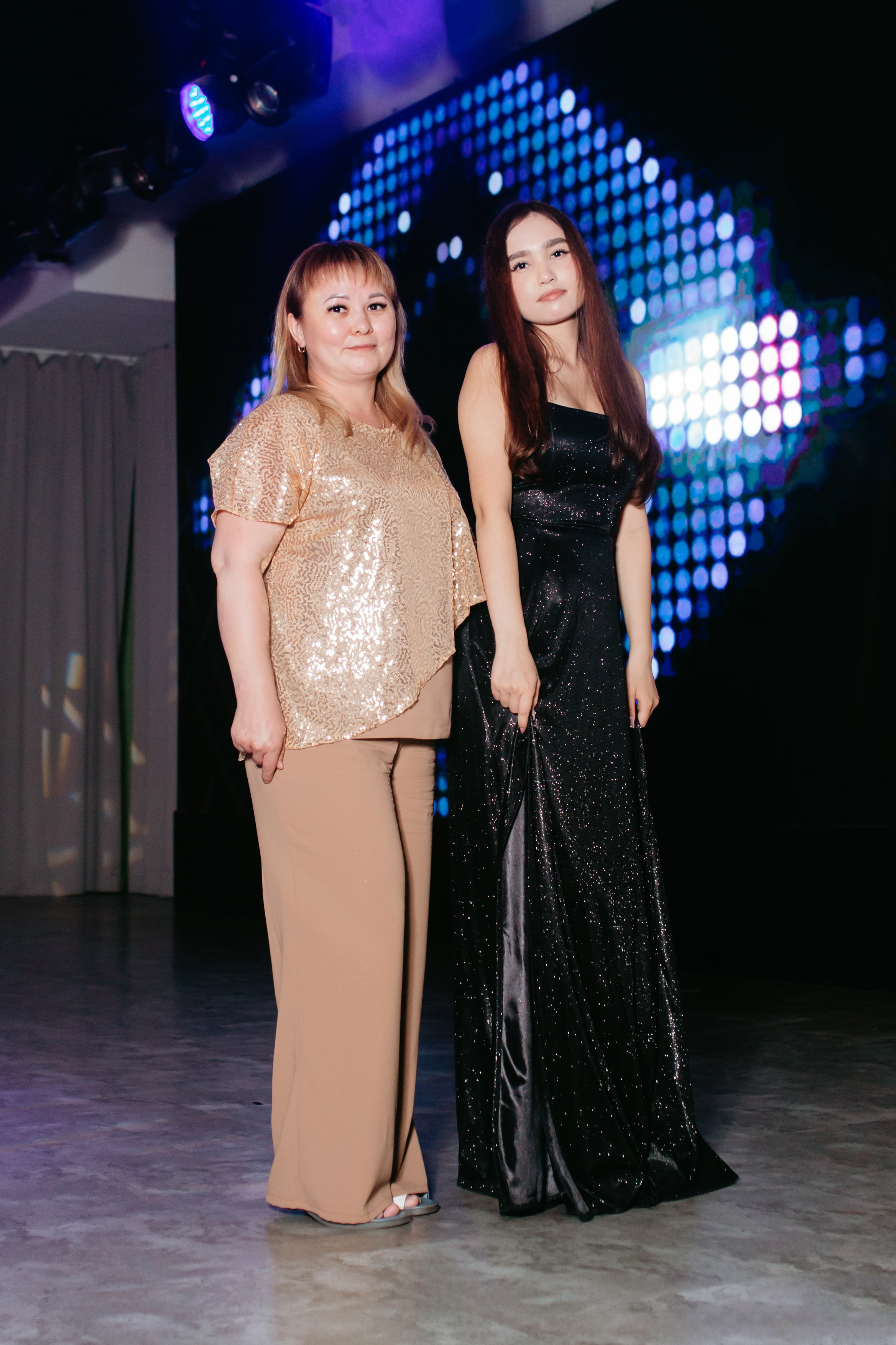 Выпускной 2025 (9класс) 124 школа. Фотограф в Челябинске Ополихина Анна