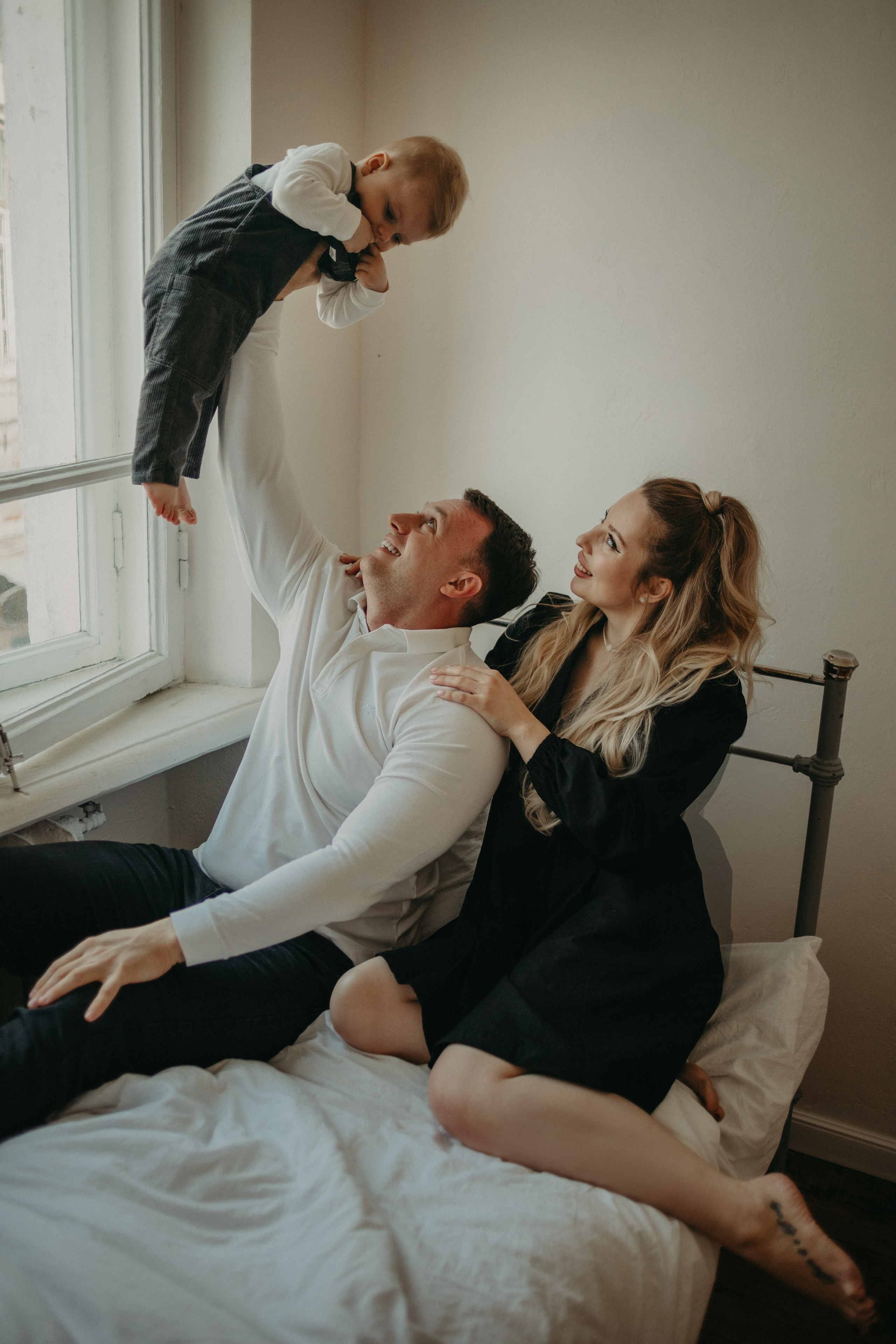 Годик с родными. Фотограф в Краснодаре Евгения Михаевич