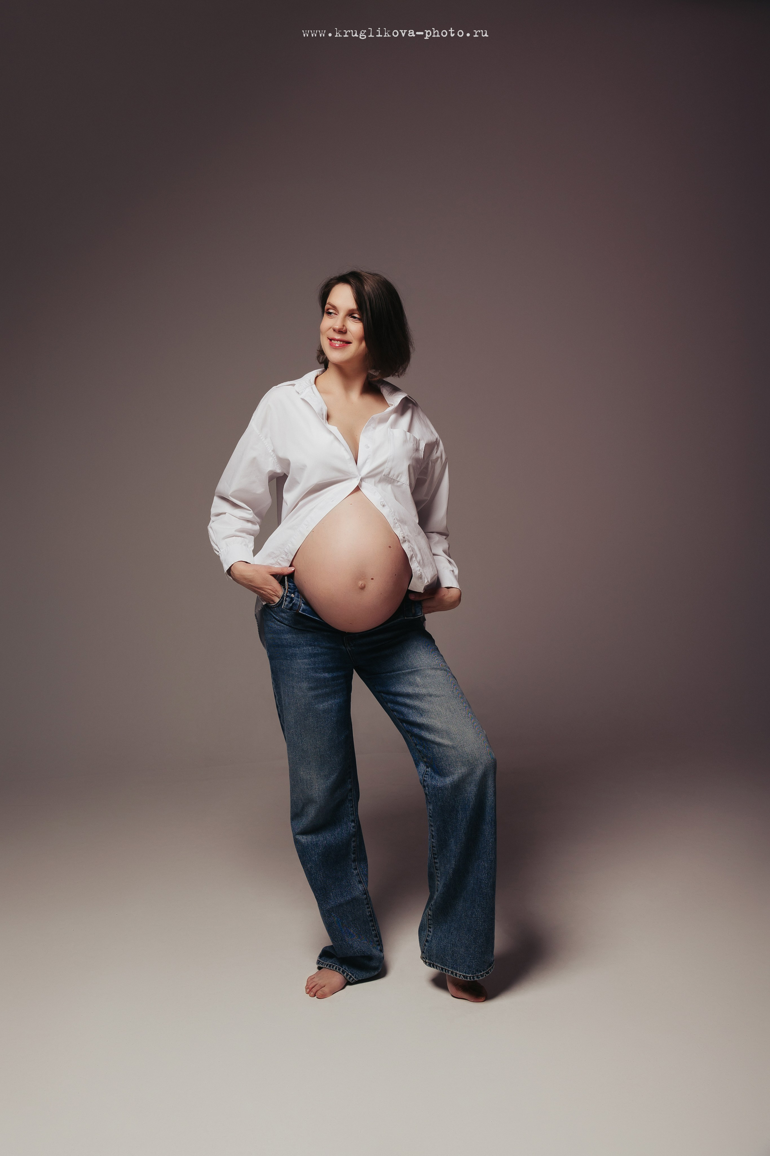 Фотосессия беременности в студии Сергиев Посад