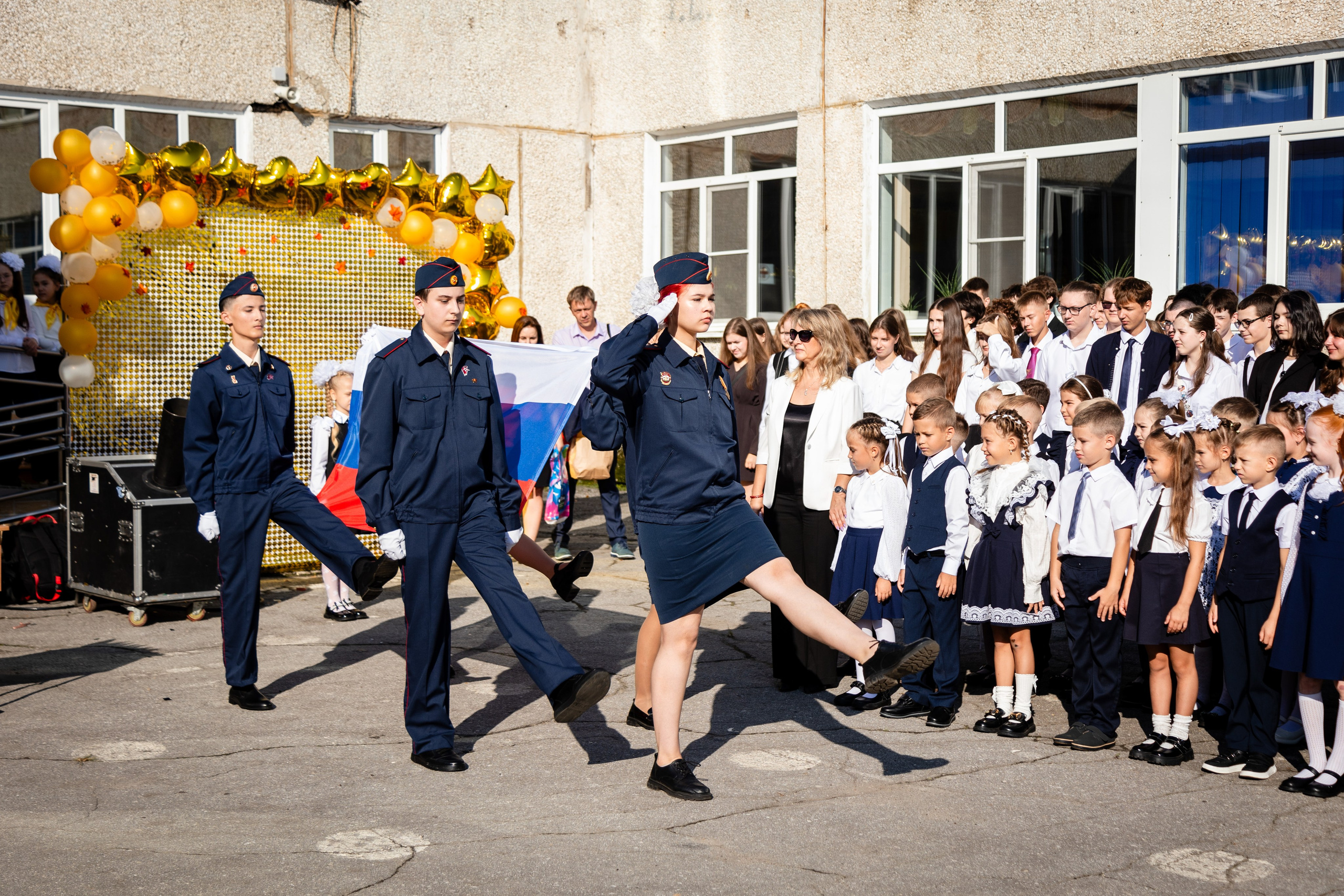 Гимназия № 50. Детский фотограф видеограф в Хабаровске Михаил Орлов