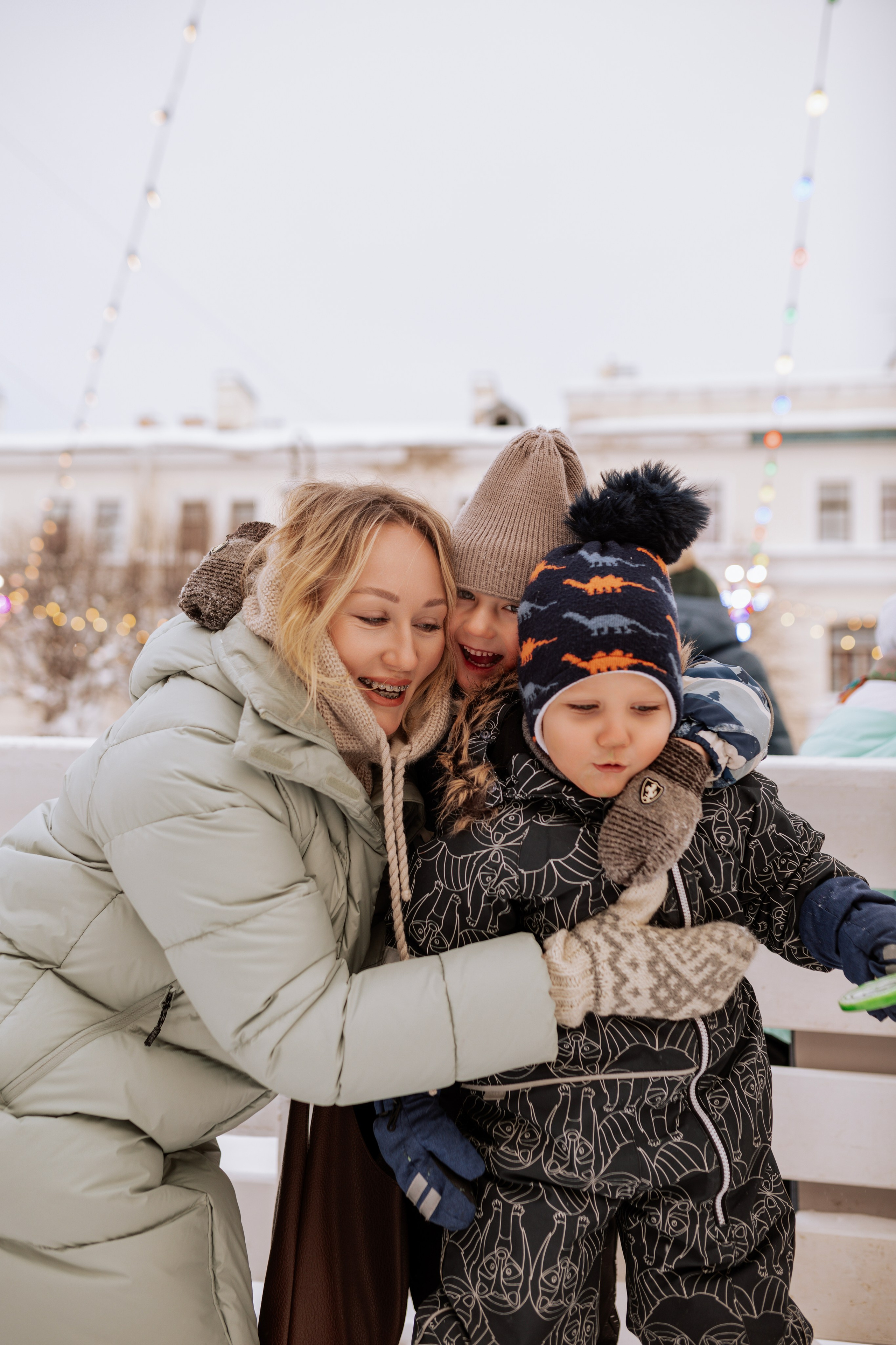 Семейная, Манежная площадь