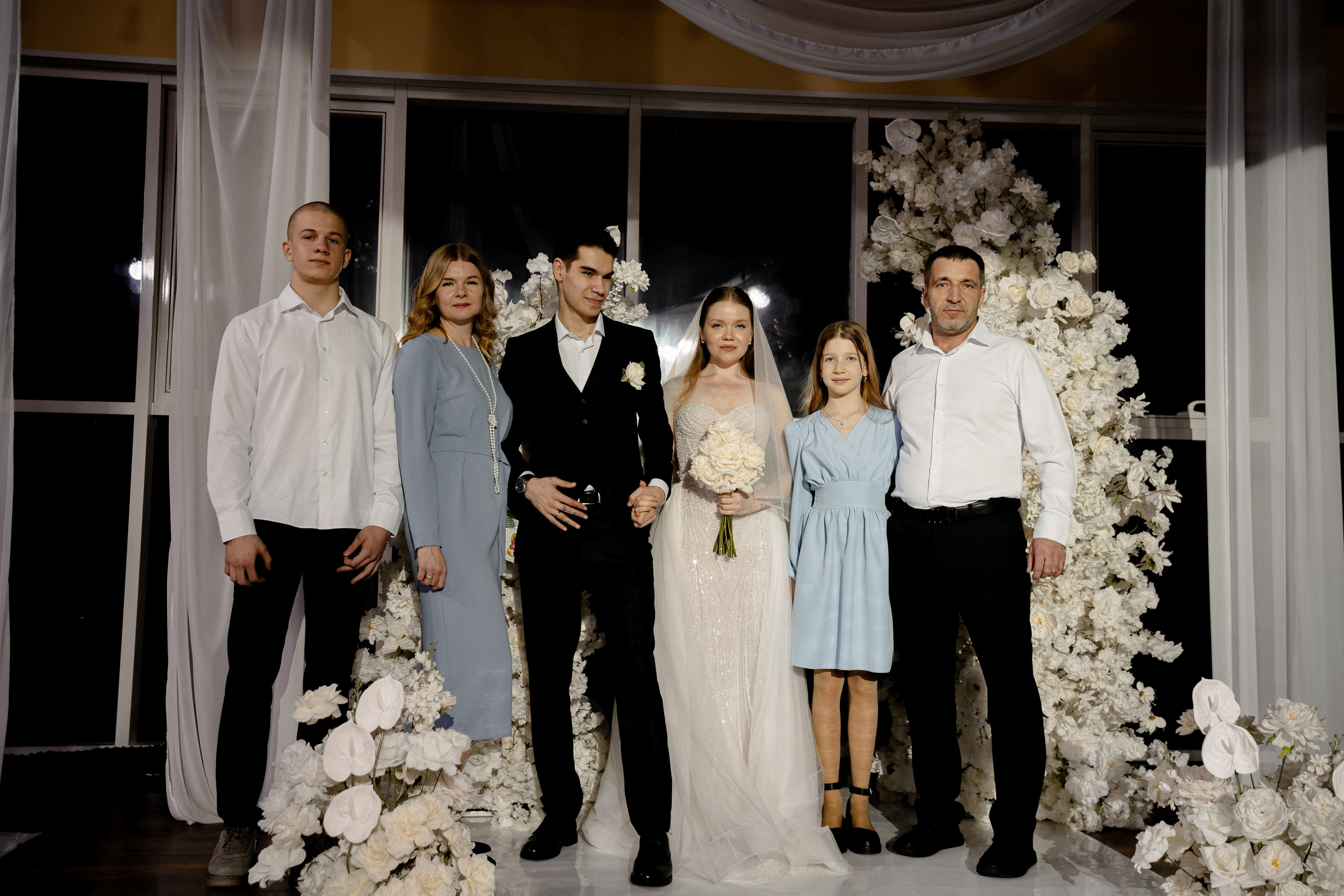 СВАДЕБНАЯ СЬЕМКА СБОРОВ В ОТЕЛЕ И ВЫЕЗД НА ЦЕРЕМОНИЮ (СНЯТО В СИБИРЕ В НИЖНЕВАРТОВСКЕ). Профессиональный фотограф, Санкт-Петербург — Виктория Богомолова