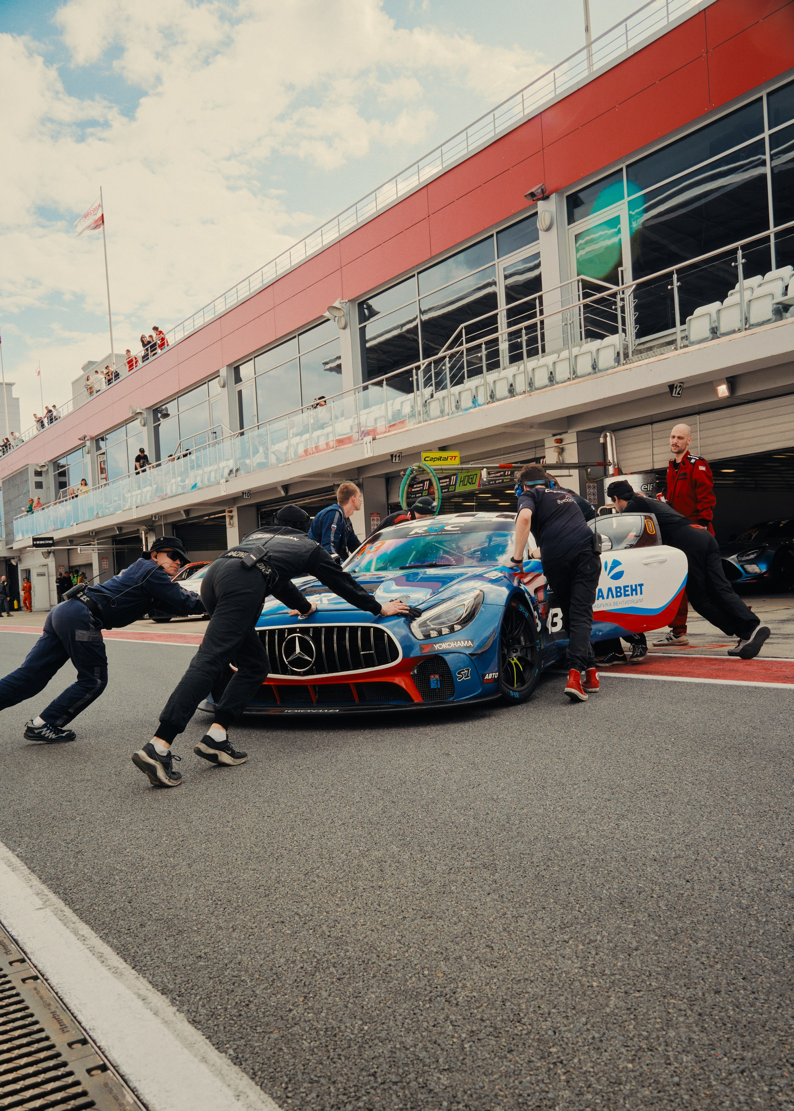 REC 2025. Автомобильный и коммерческий фотограф Москва