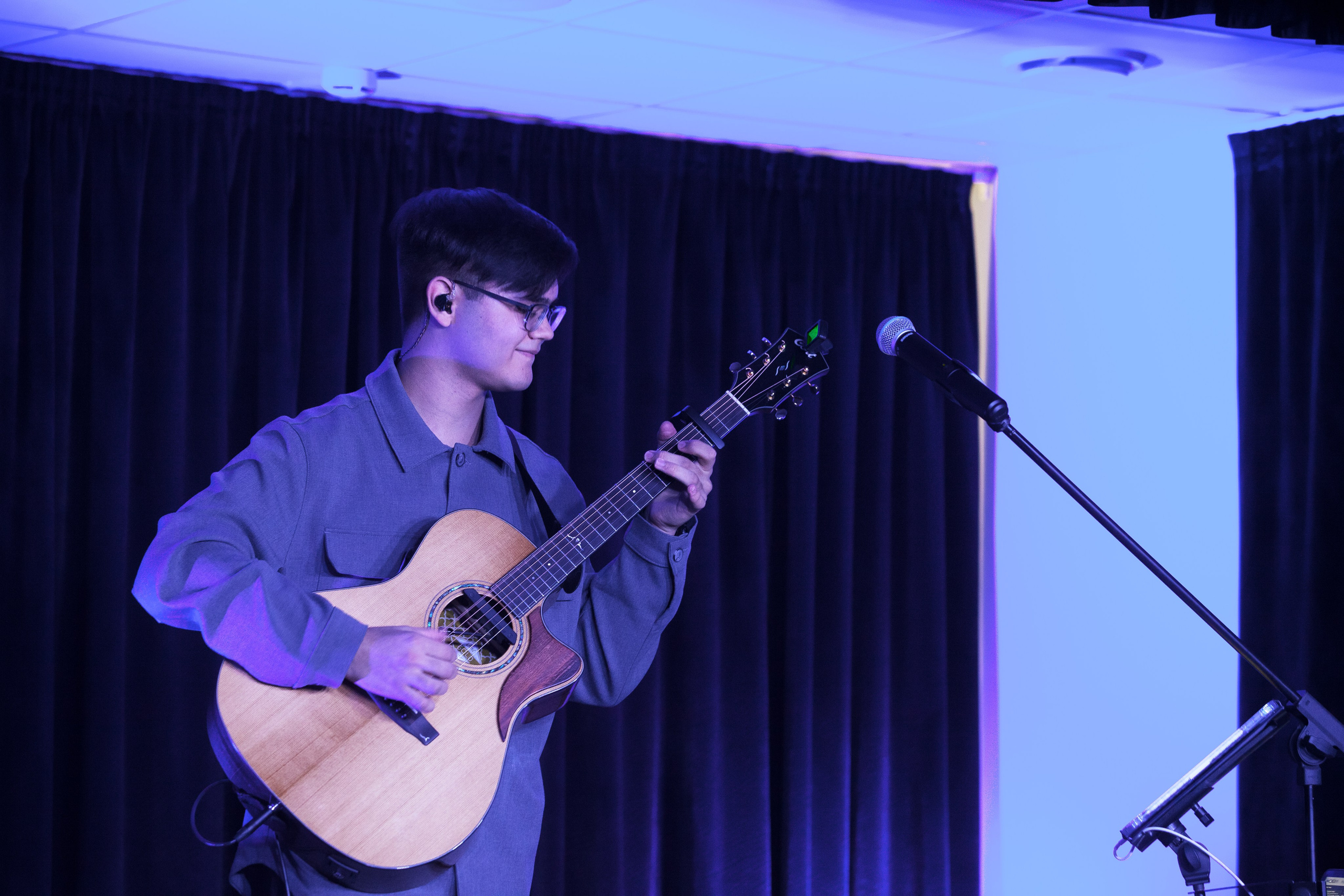 Дамир. Сольный концерт. Design Muginov