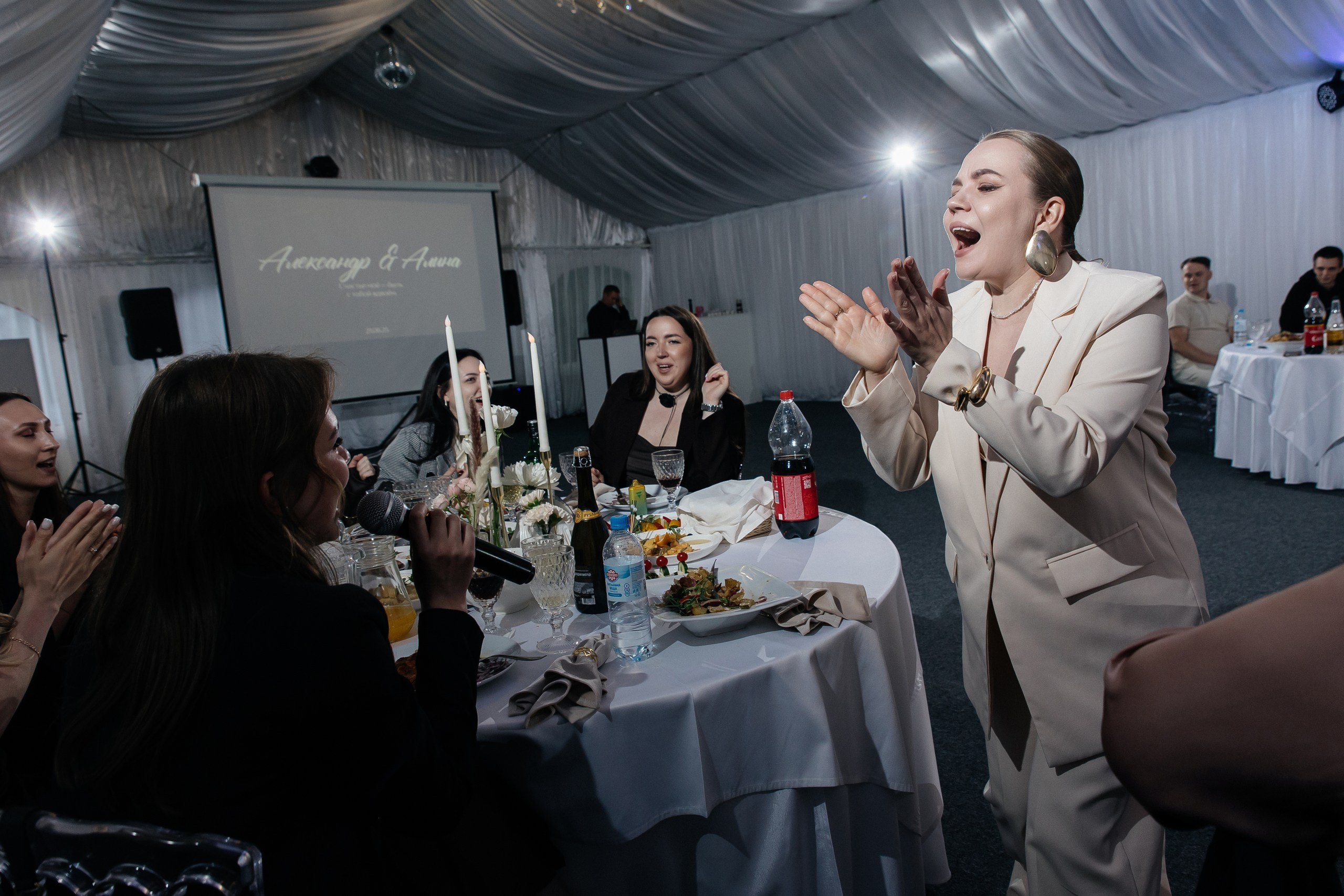 А | А. Любовь, танцы и котики 🐾. Свадебный фотограф Настя Шелл г. Череповец