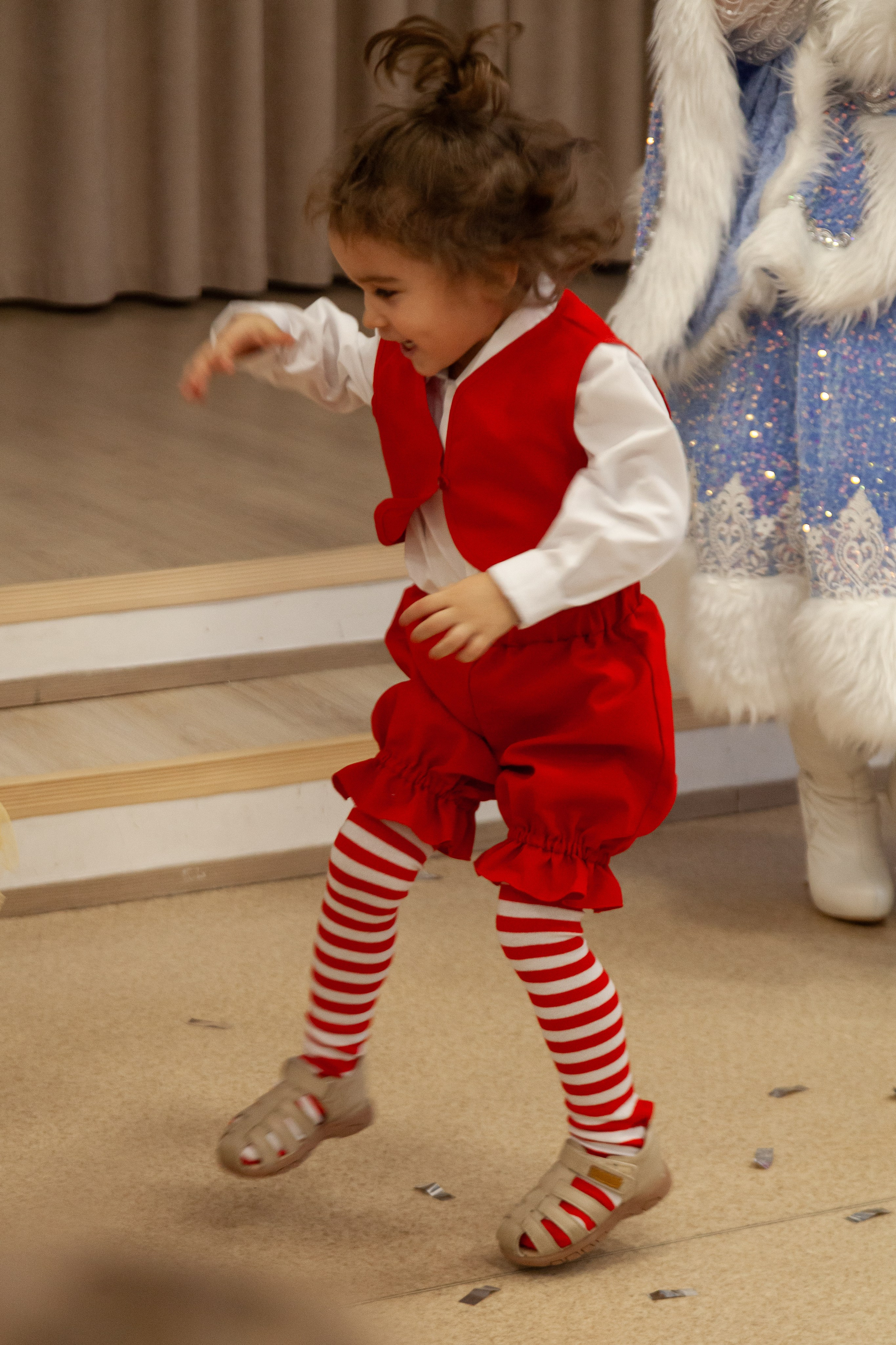 Новогодний утренник. 17.12.24. Профессиональное фото в Казани: от идеи до результата. Фотограф Яна Мур