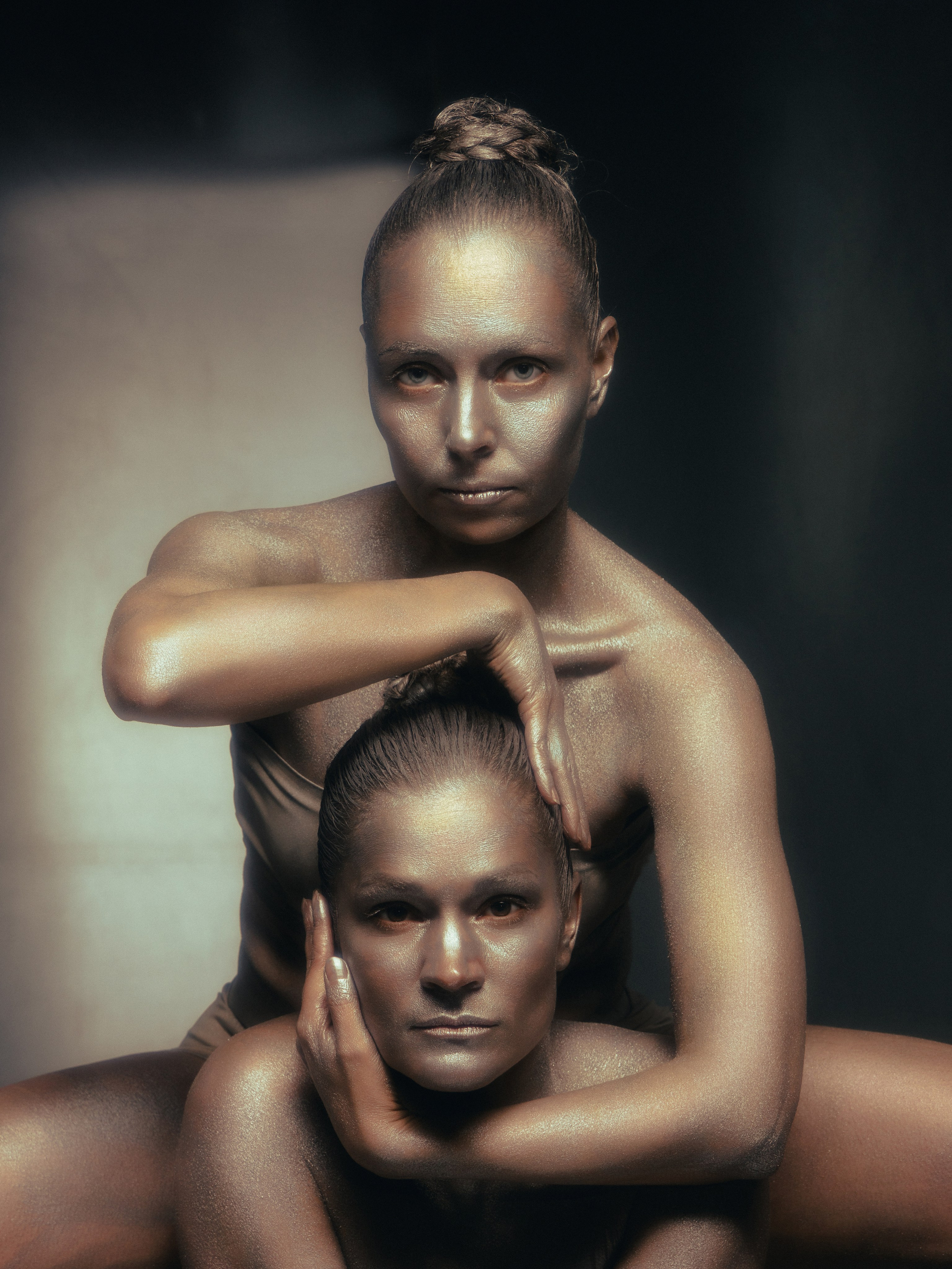 Отражения: Екатерина и Алеся. Фотограф Тина Бережная