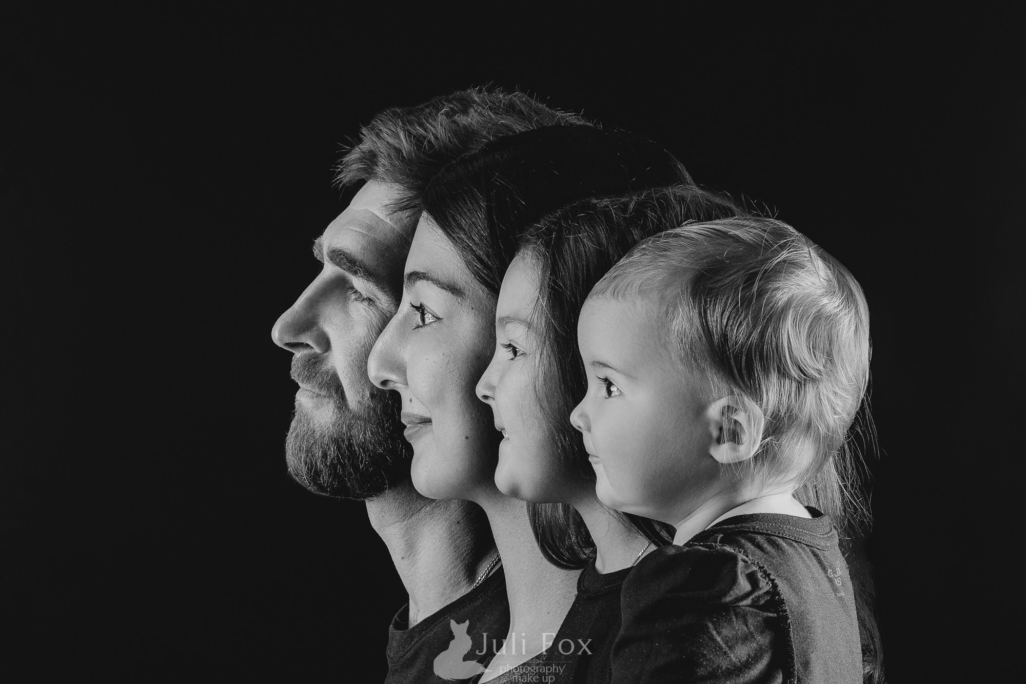 СЕМЕЙНЫЕ. БЕРЕМЕННОСТЬ. Портретный, свадебный, репортажный фотограф во Владивостоке Юлиана Джули Фокс