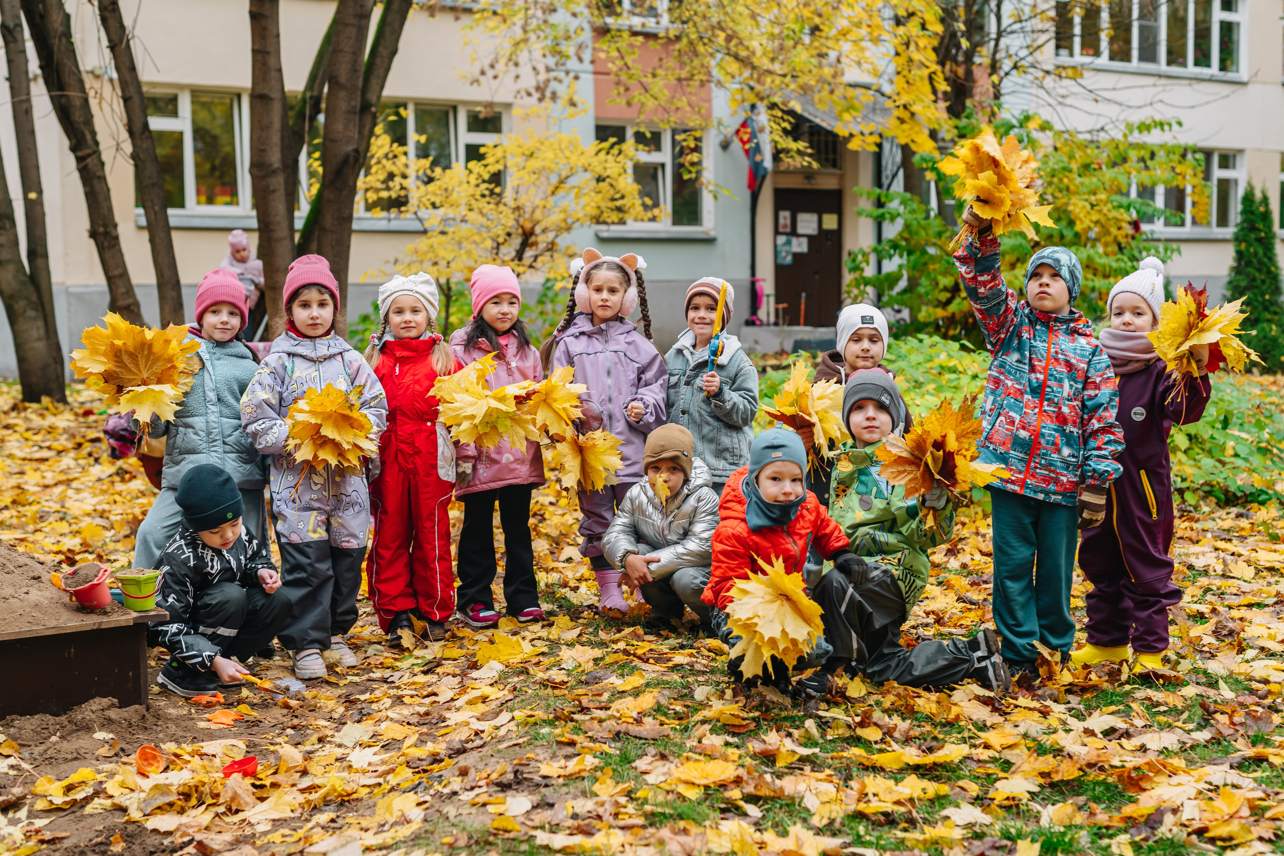 Сад6. Школьные альбомы и альбомы для детского сада. Юлия Осипова. Москва