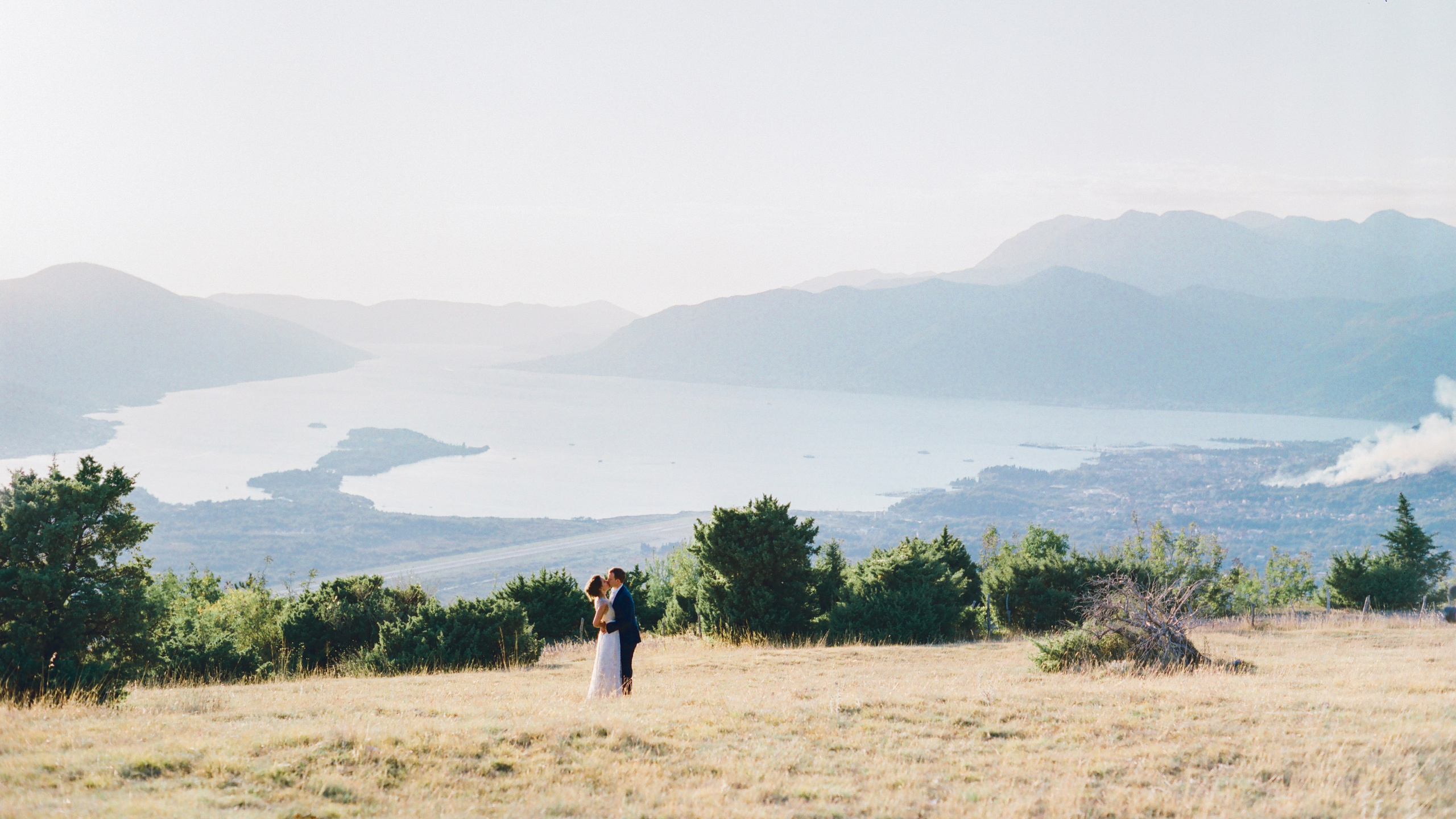 Свадебный фотограф Ксения Милушкина