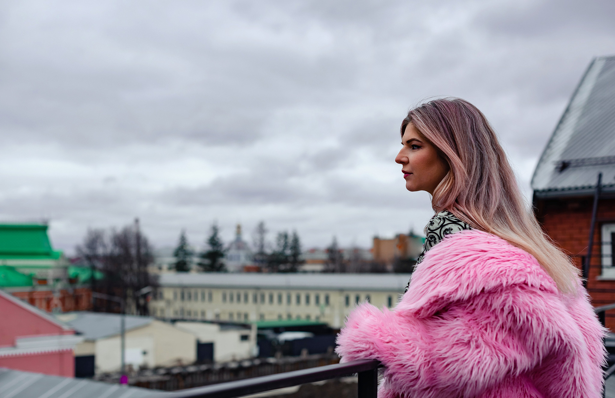 Съемка Марии в розовой шубе. Фотограф Тула творческие фотосессии недорого Ольга Ромашина