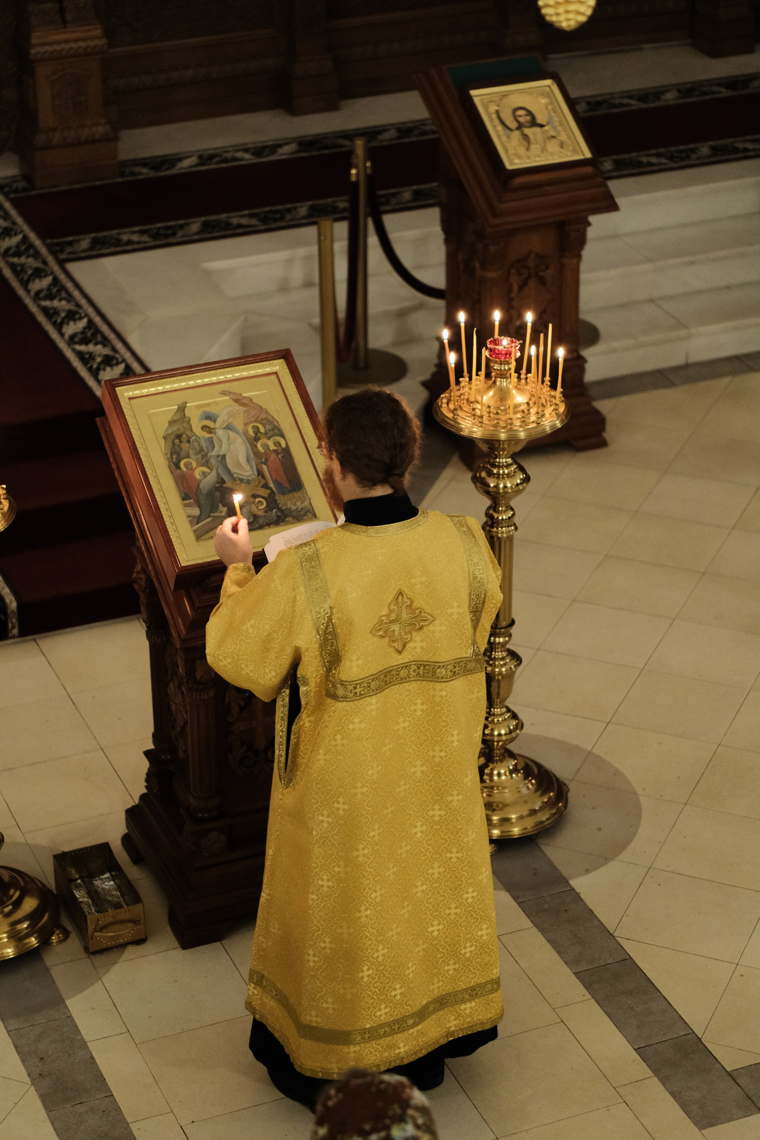 Храм Спиридона, епископа Тримифунтского. Илья Варакин — Кинематографичный фотограф в Москве. Съемки с душой и эстетикой пленки. Готовые фото за 2 дня