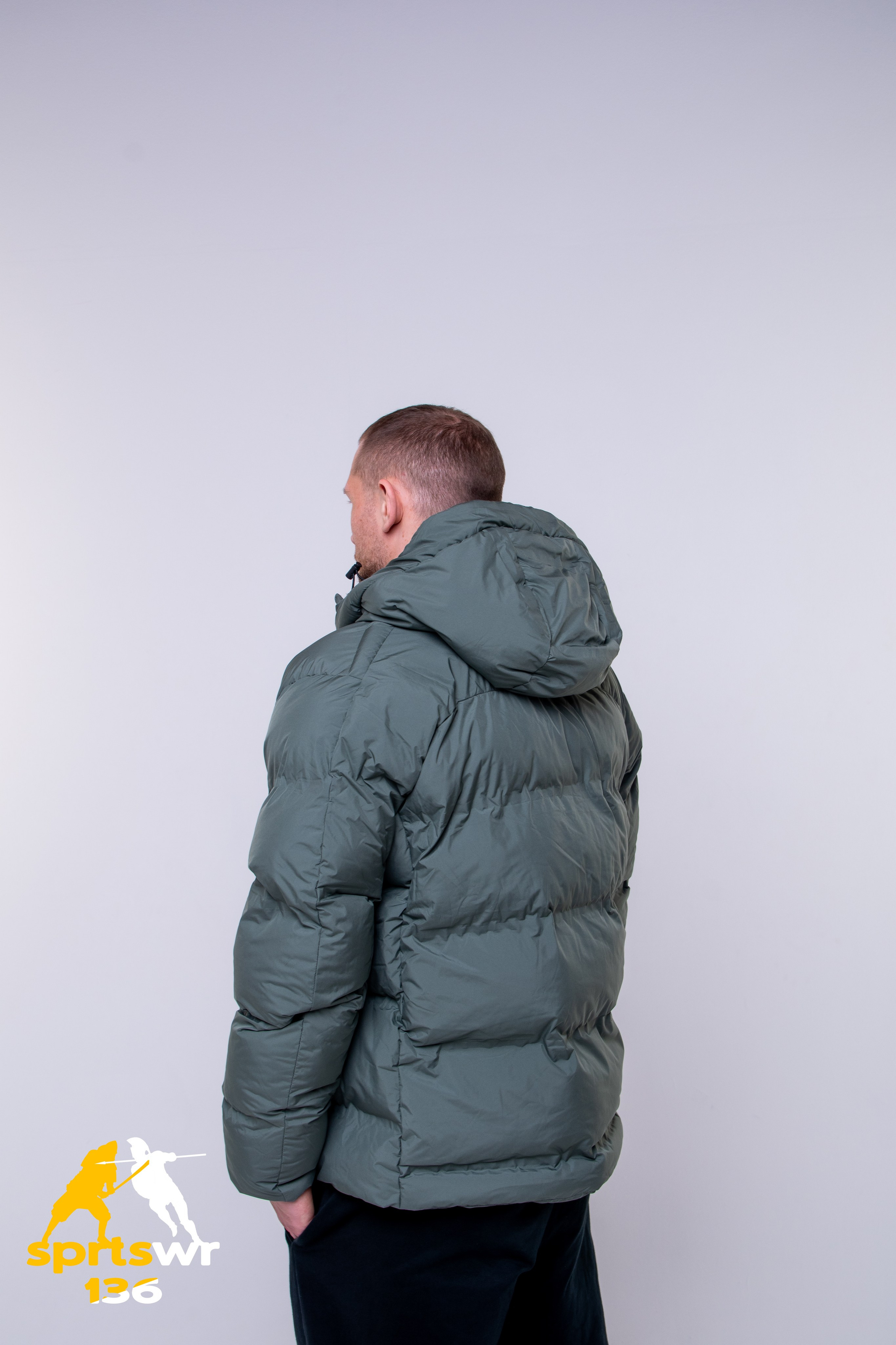 Одежда для мужчин. Профессиональная фотостудия в Санкт-Петербурге «Точка»