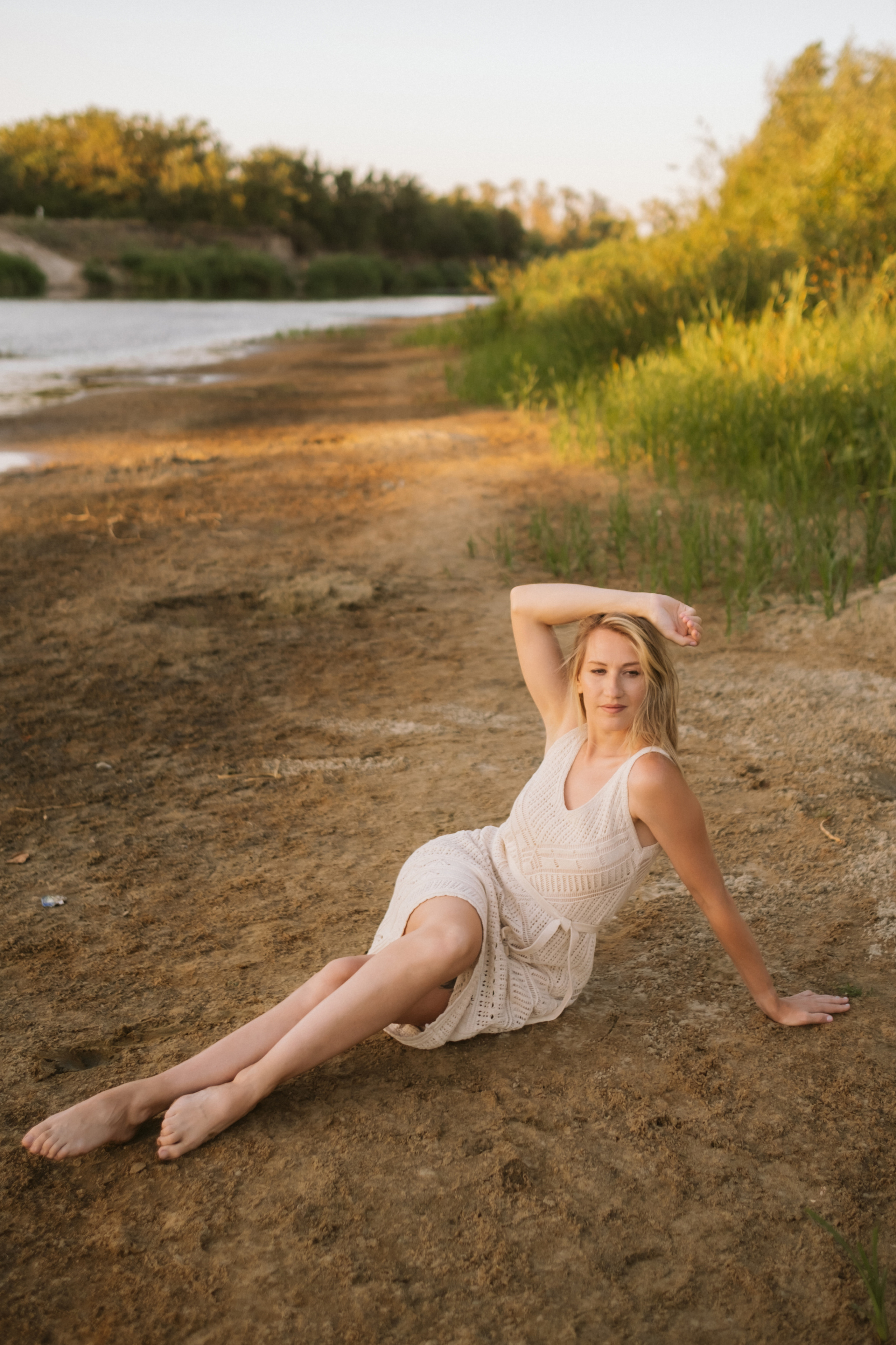 Аня и Дима на речке. Антонина Мезинова фотограф Михайловка и Волгоград