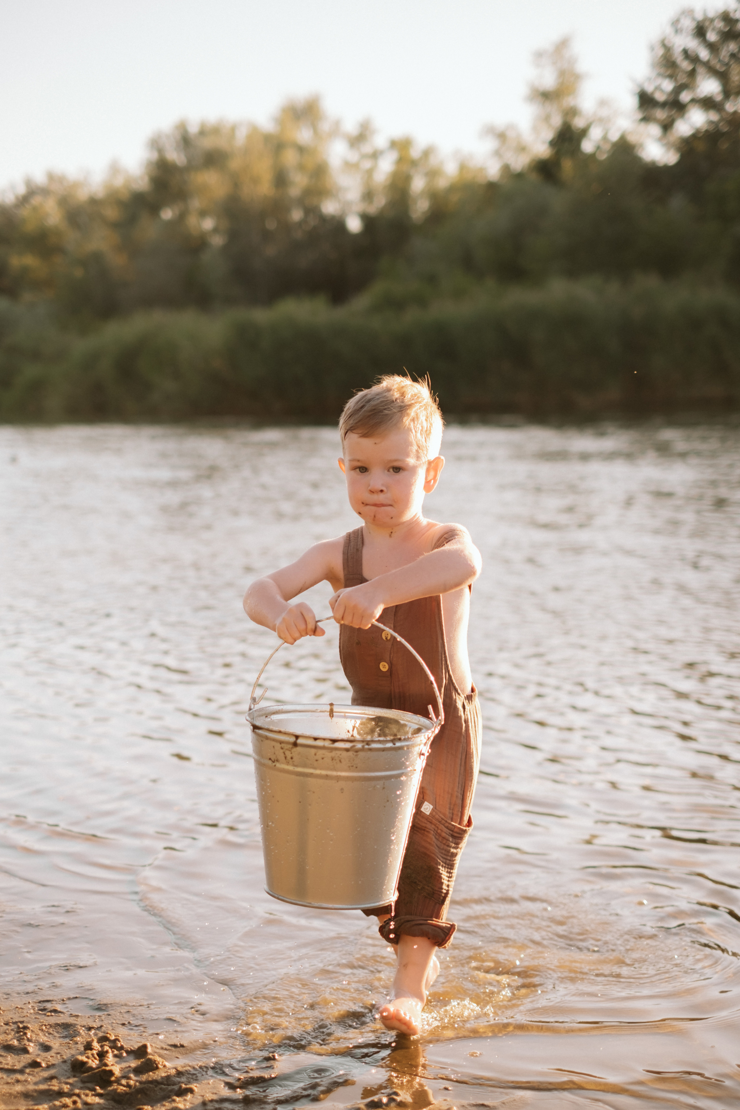 Аня и Дима на речке. Антонина Мезинова фотограф Михайловка и Волгоград