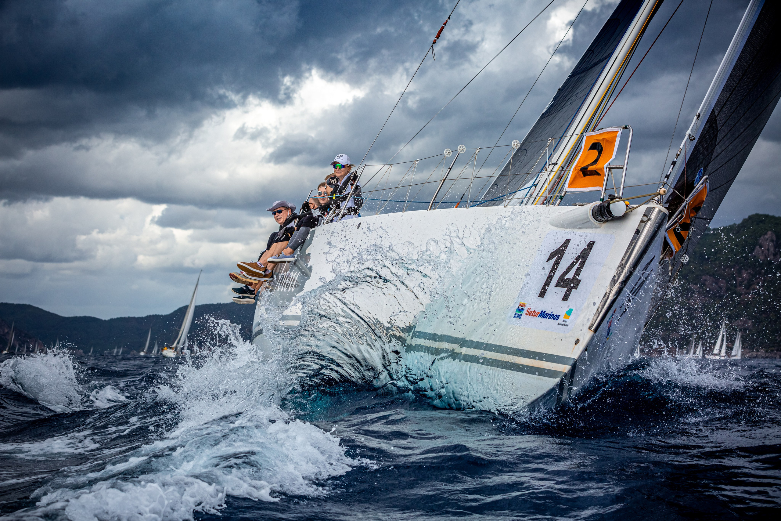 ЯХТЫ / МОРЕ / ПУТЕШЕСТВИЯ. Сложная съёмка для бизнеса b2b / Яхтенный фотограф / Корпоративные календари / Промышленная съёмка / Спортивный репортаж