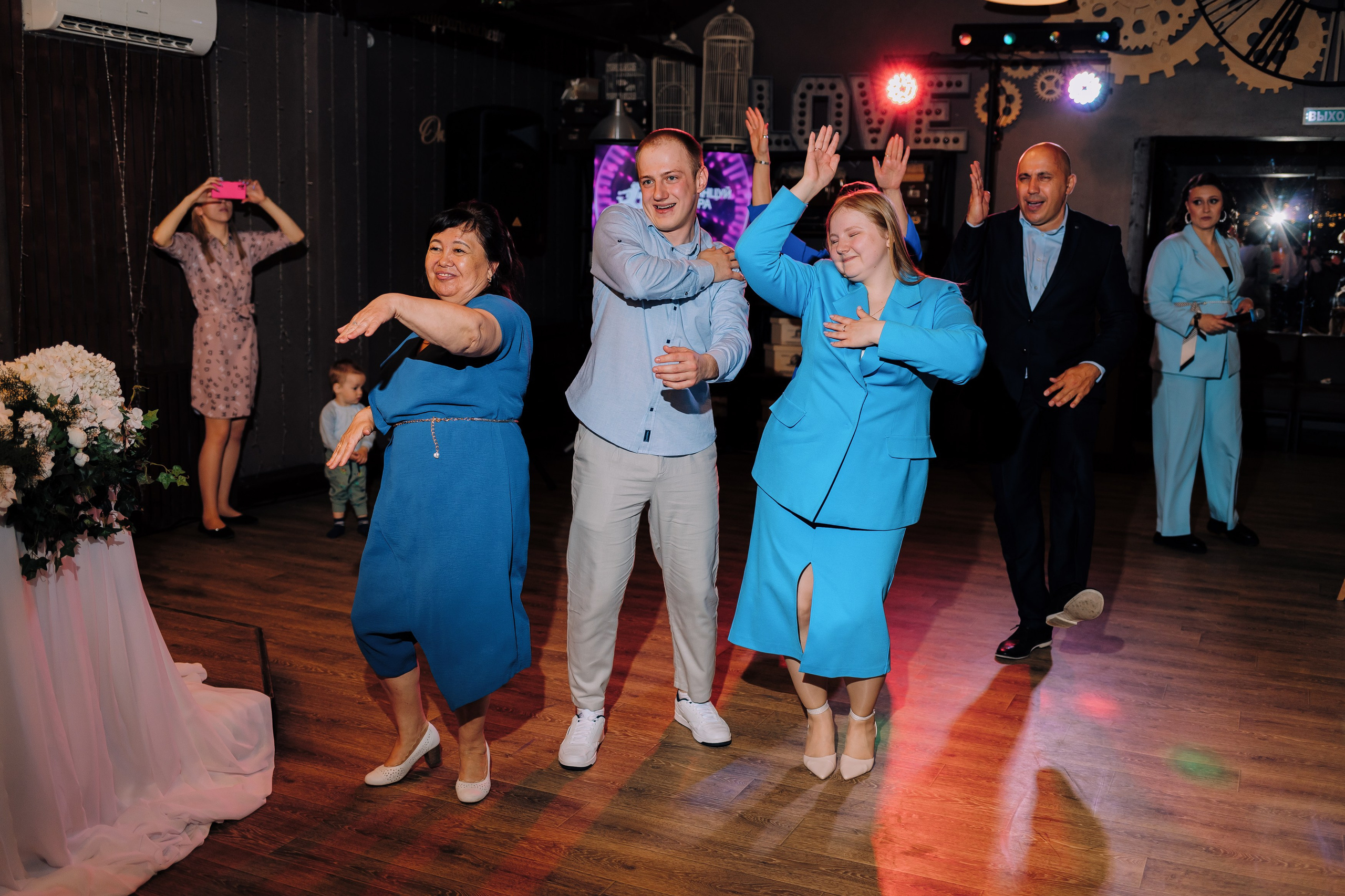 Станислав и Кристина | 01.06.2024. Репортажный фотограф Челябинск Егор Фомин