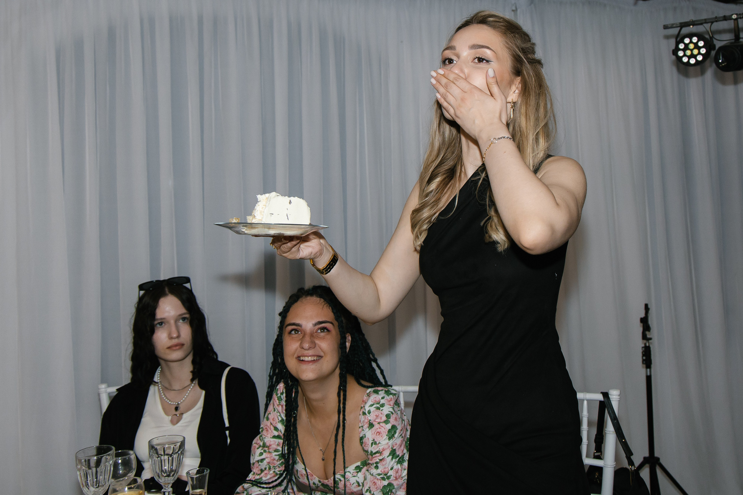 Ксения и Антон (полный день). Фотограф в Барнауле Юлия Садвокасова