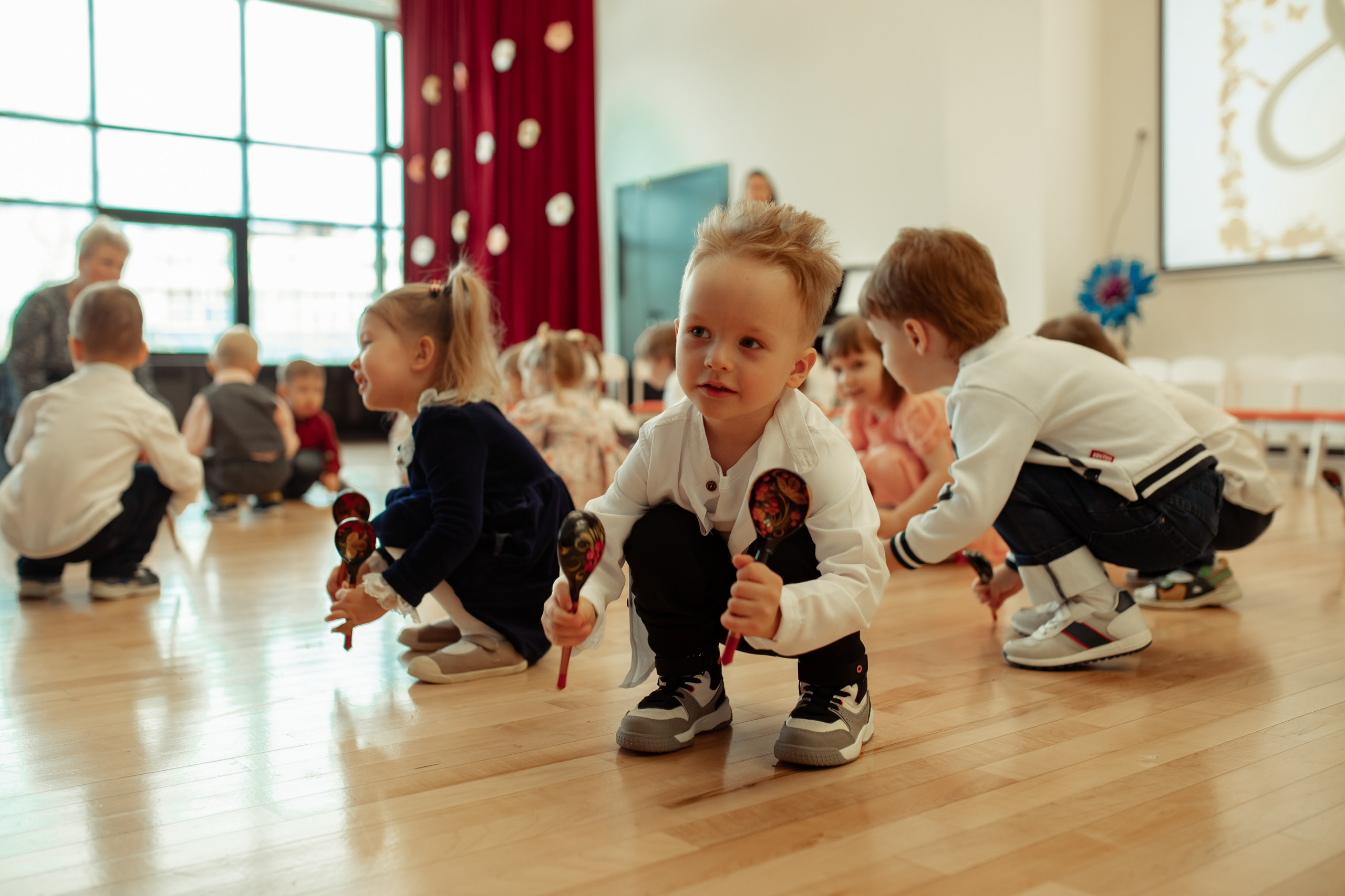 Праздник весны в детском саду. Семейный и детский фотограф в Москве Дорогова Екатерина